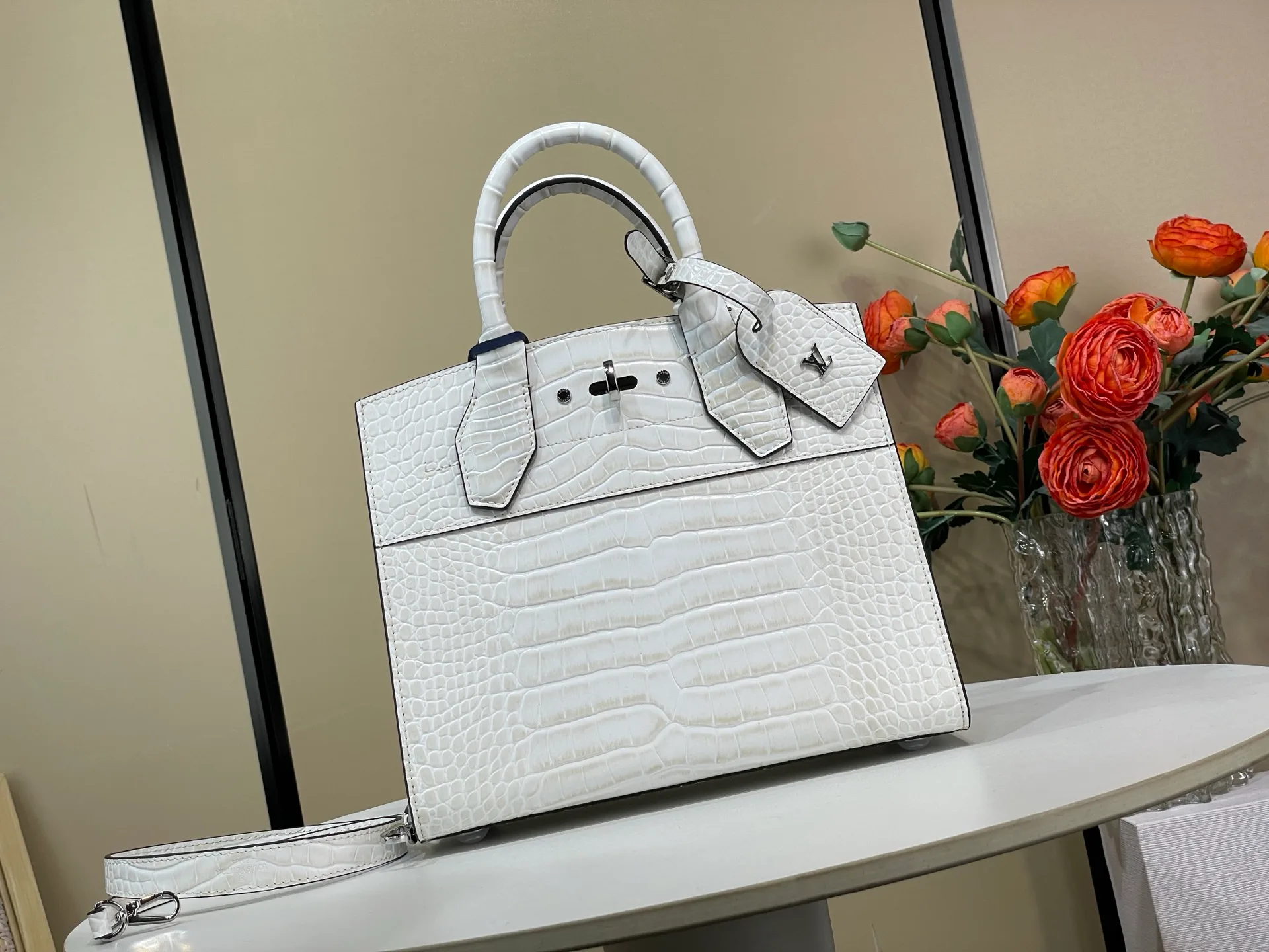 Классические Сумки Женские Louis Vuitton 10644782