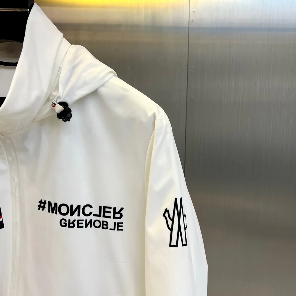 Куртки И Пуховики Мужские Moncler 16439