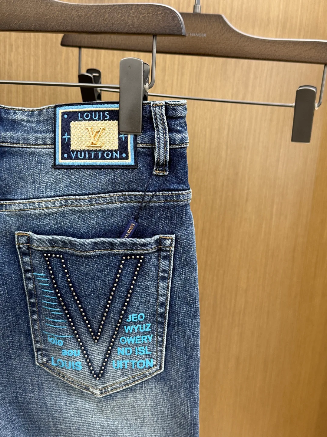 Джинсы Женские Louis Vuitton 12875517