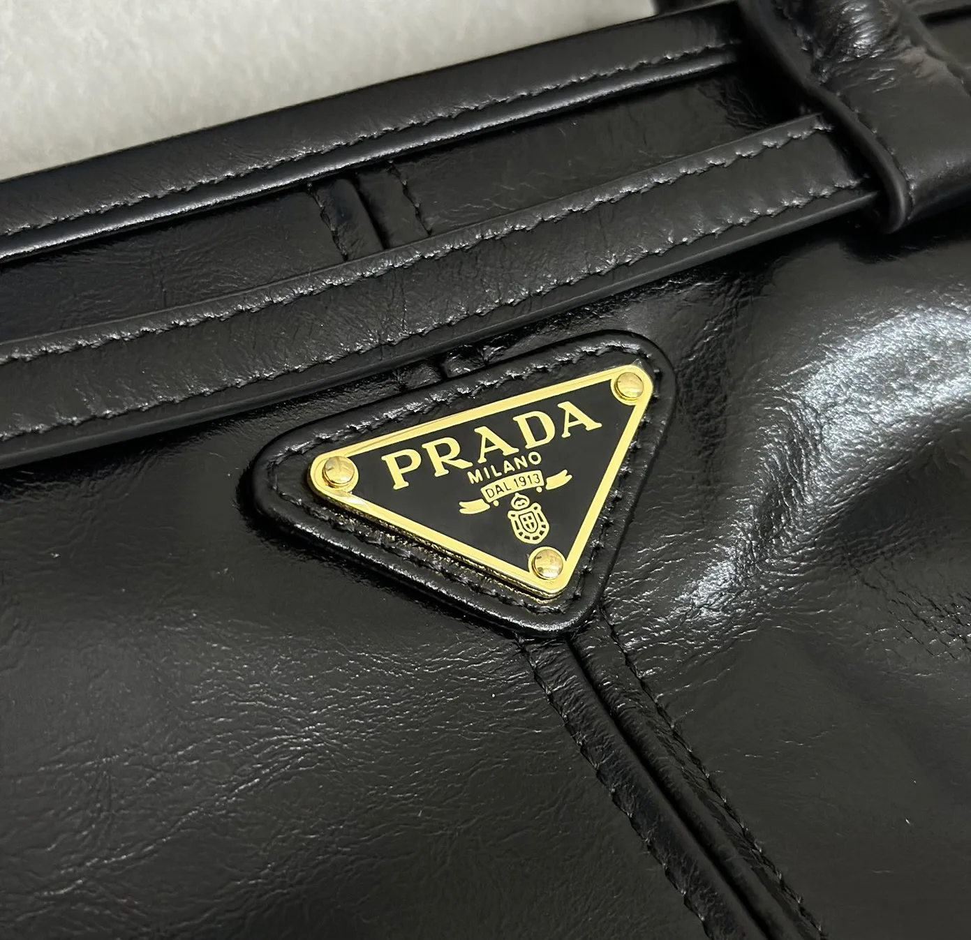 Классические Сумки Женские Prada 11462513