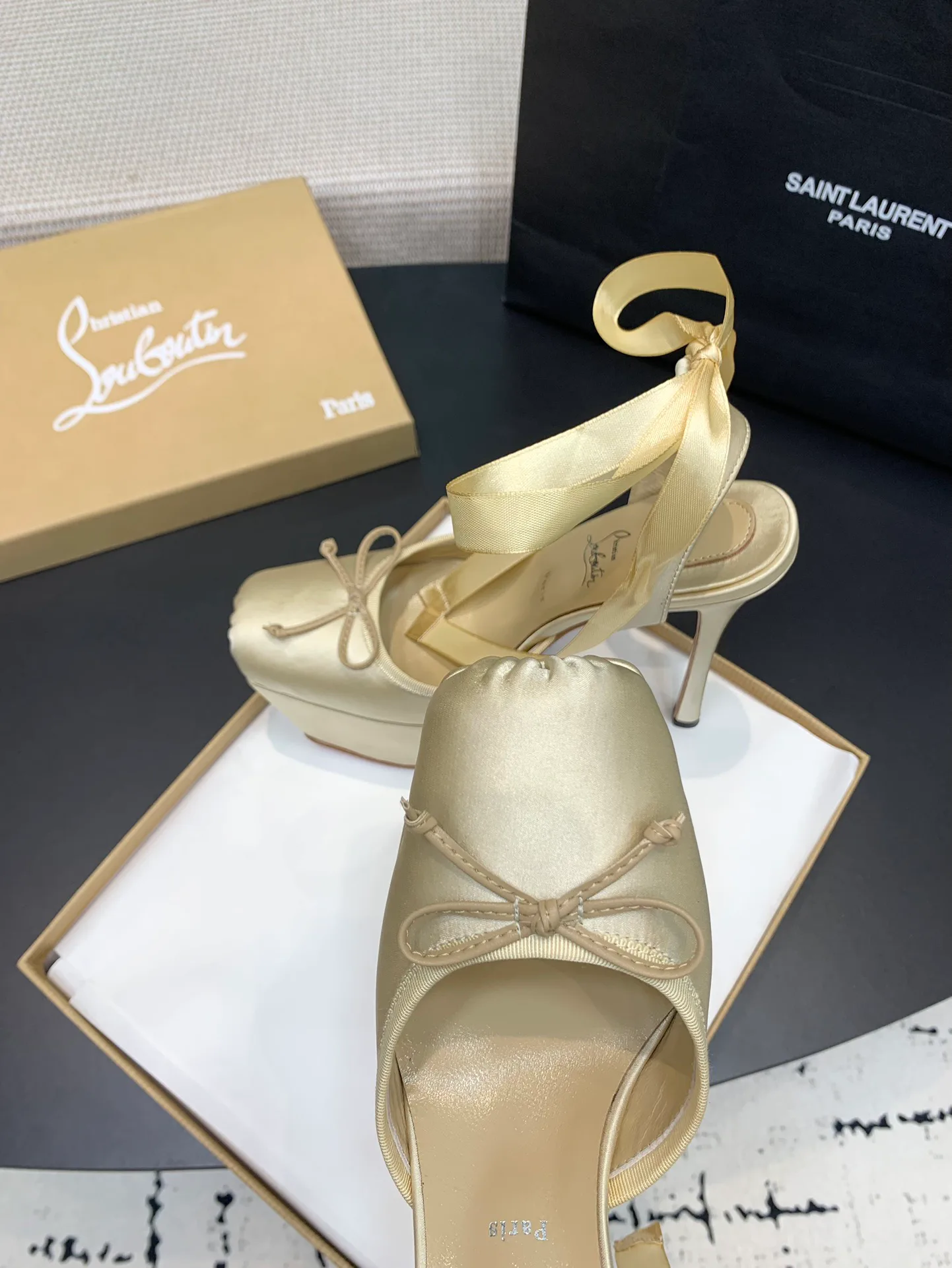 Босоножки Женские Christian Louboutin