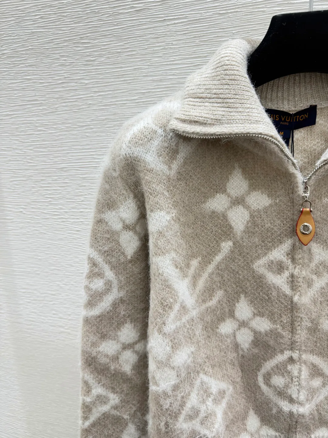 Джемперы И Свитеры Женские Louis Vuitton 18616012