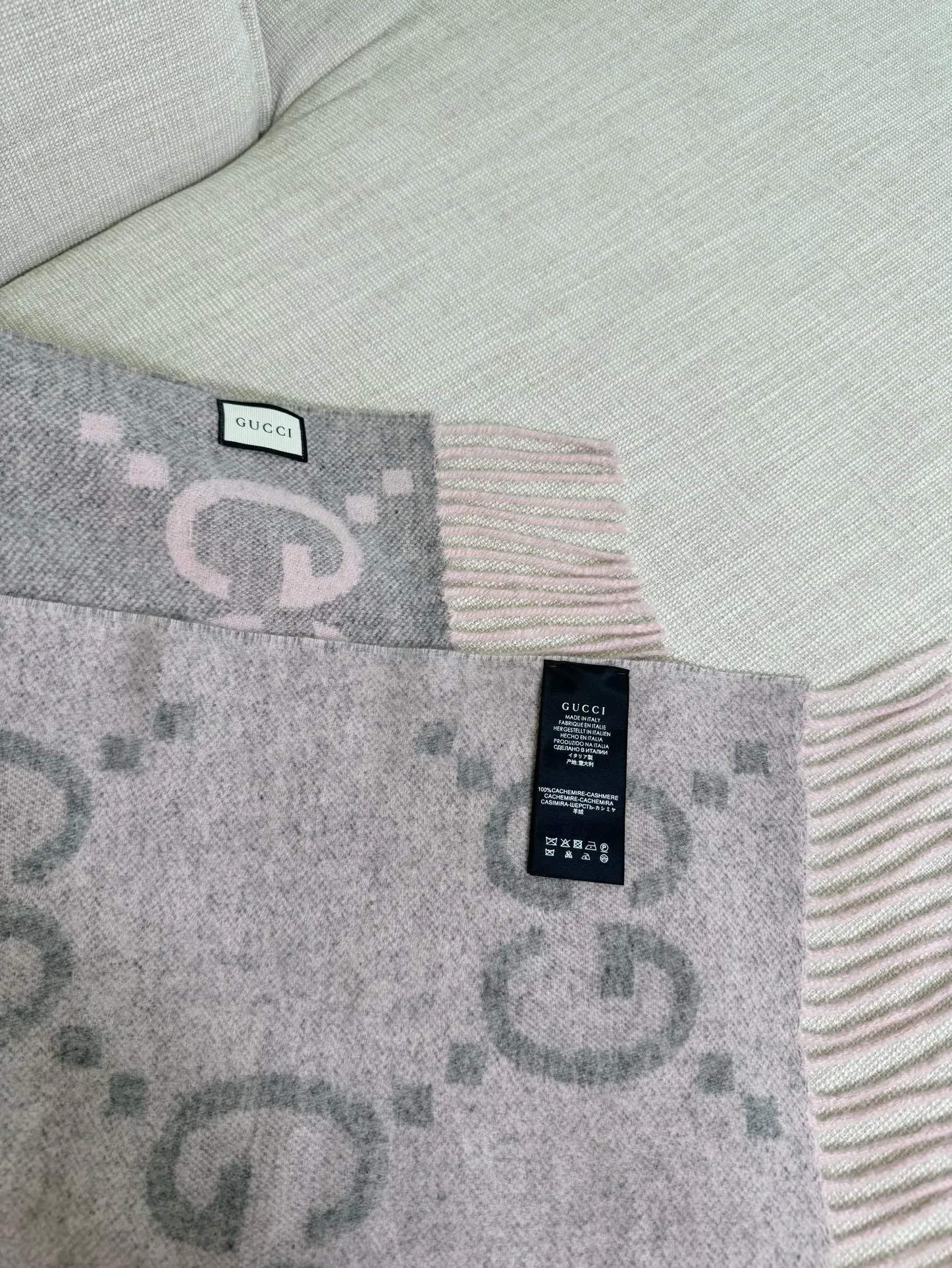 Шарфы Gucci 1861