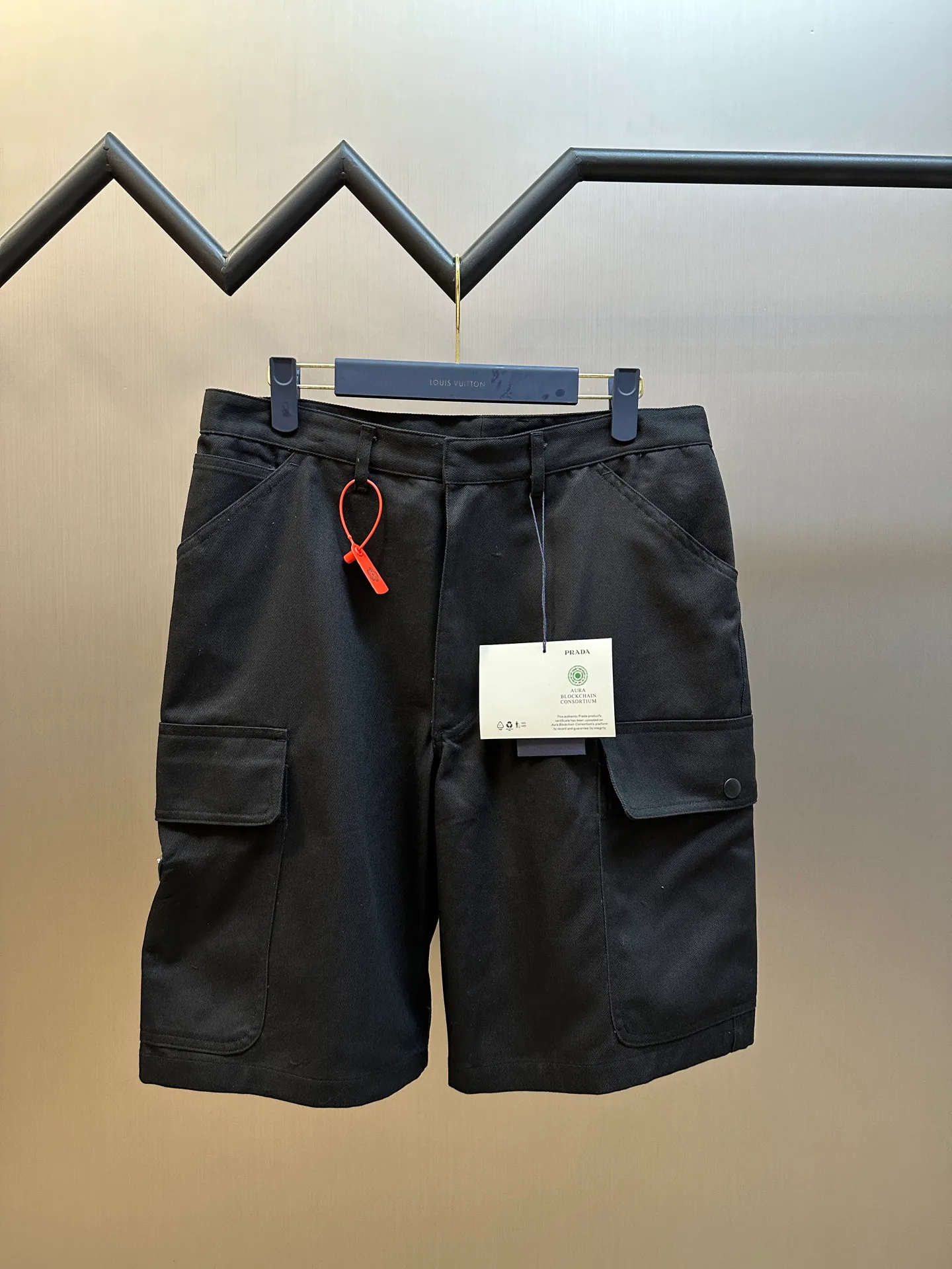 Шорты Мужские Prada 11756397