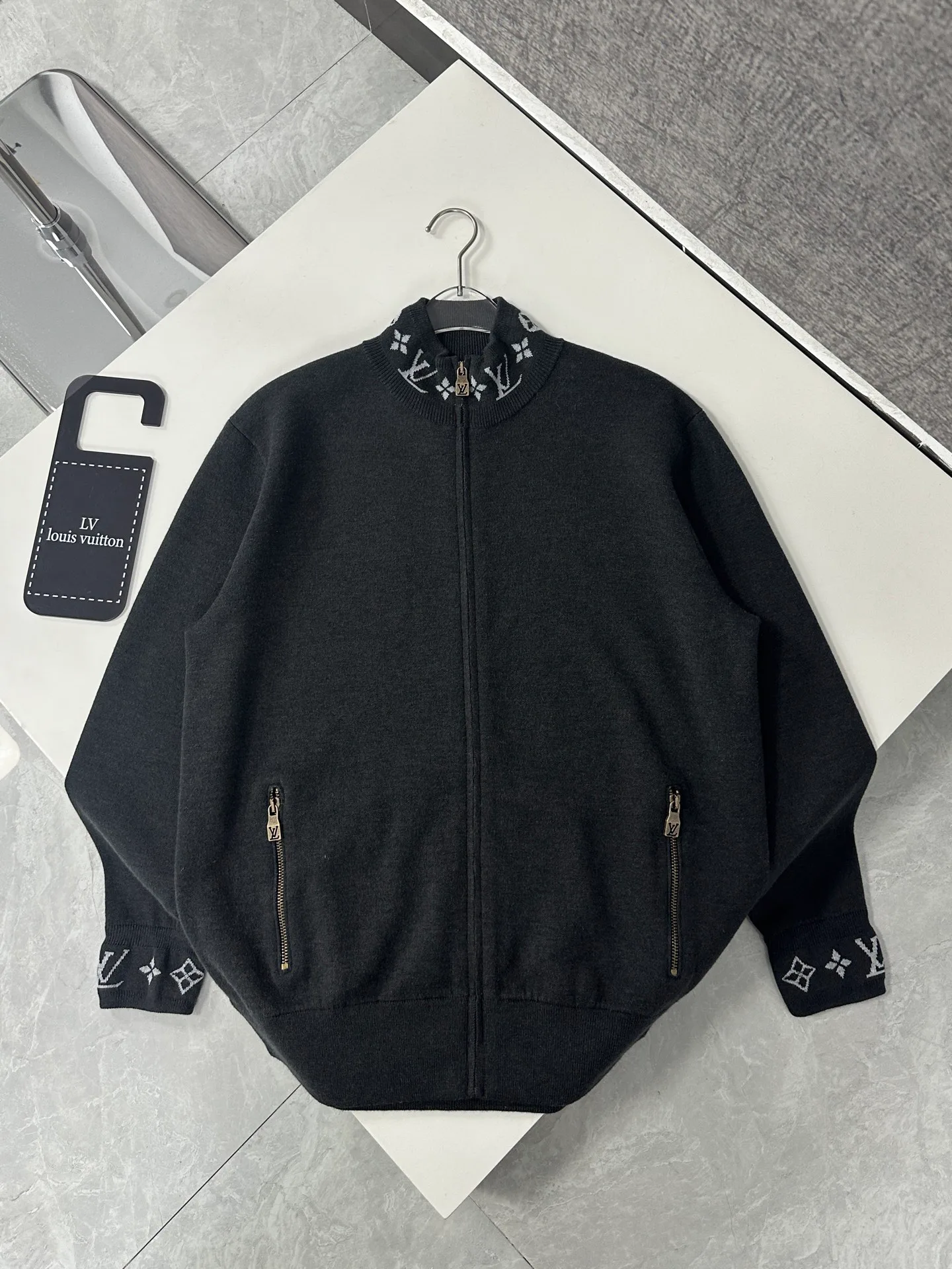 Куртки Женские Louis Vuitton Куртки Женские Louis Vuitton