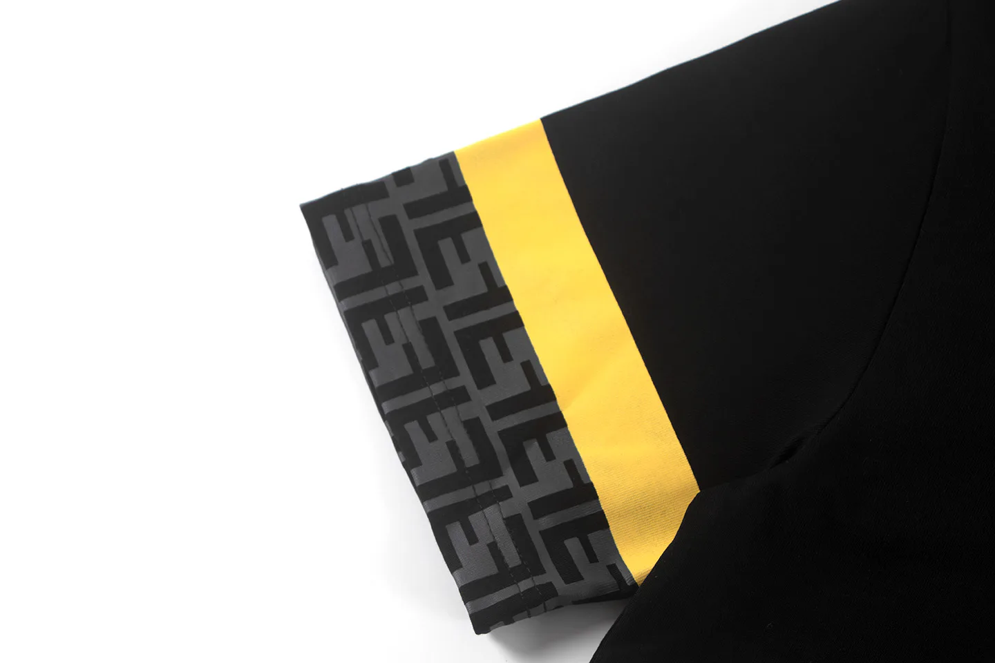 Футболки Женские Fendi 5405549