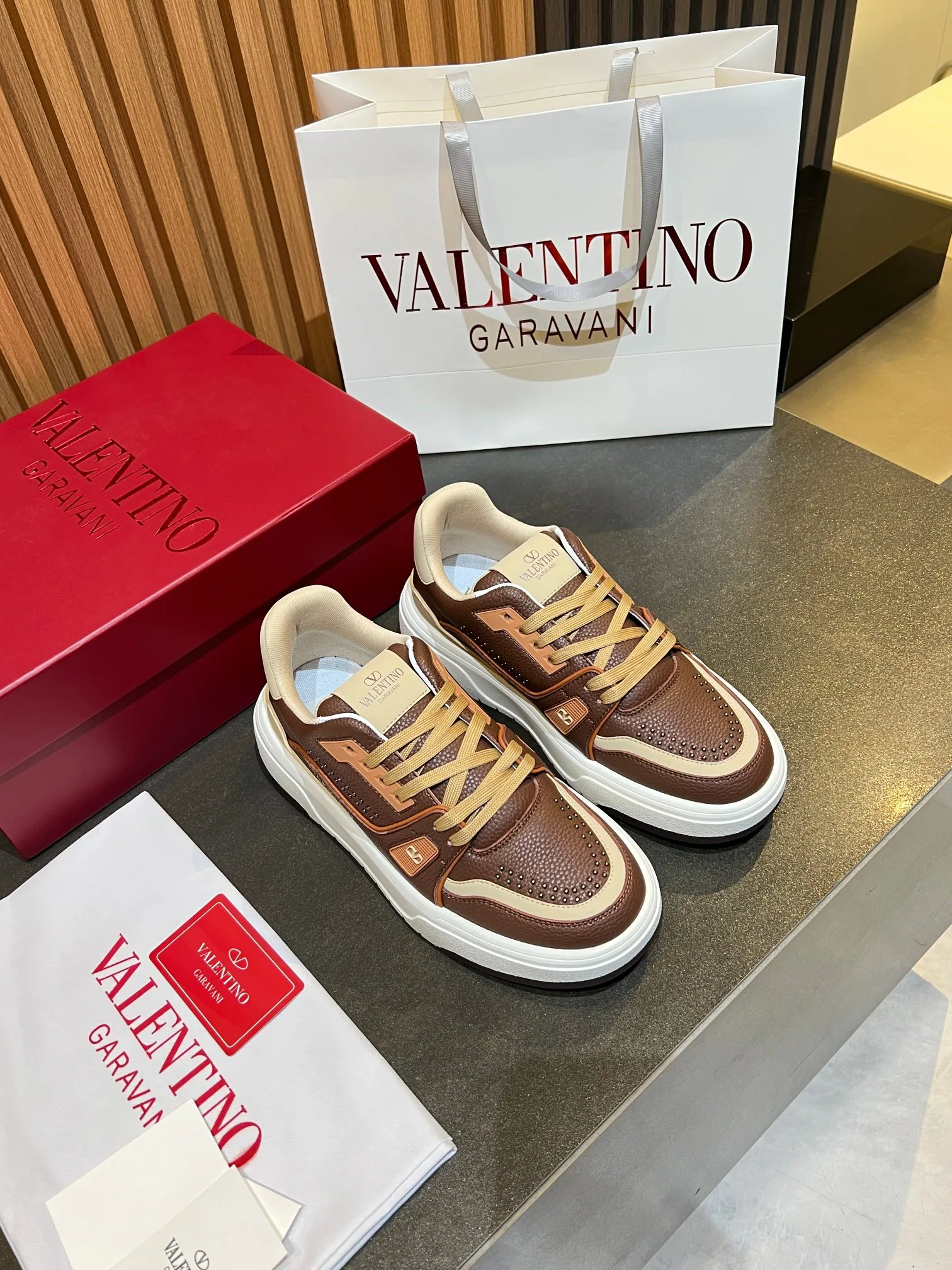 Кроссовки Женские Valentino 11575975