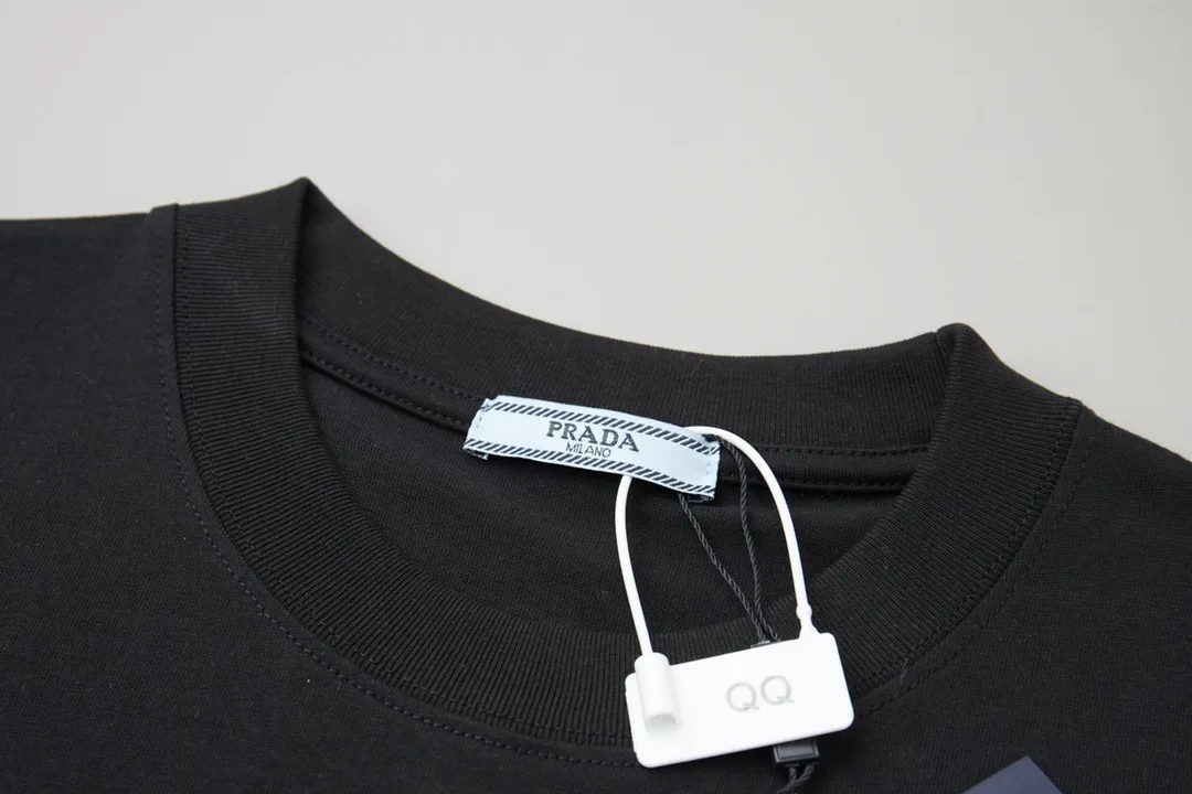 Футболки Женские Prada 10938050