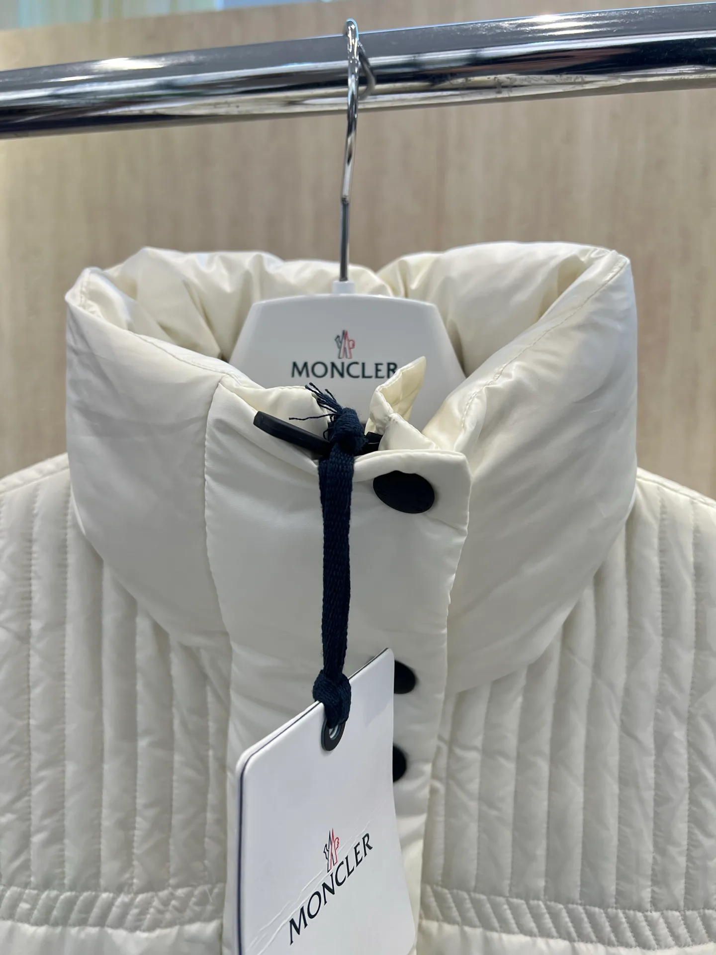 Куртки И Пуховики Мужские Moncler 18231503