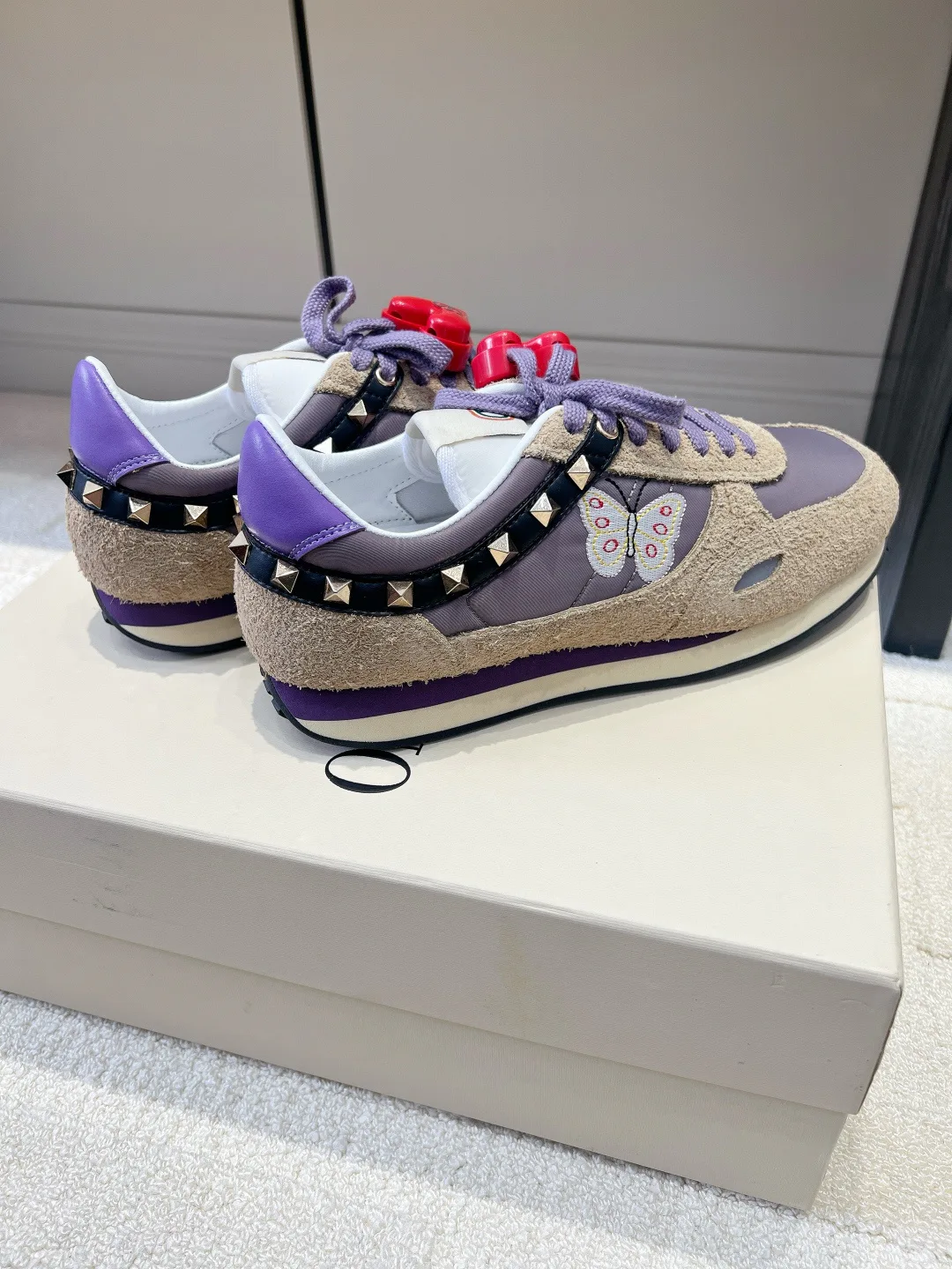 Кроссовки Женские Valentino 18436564