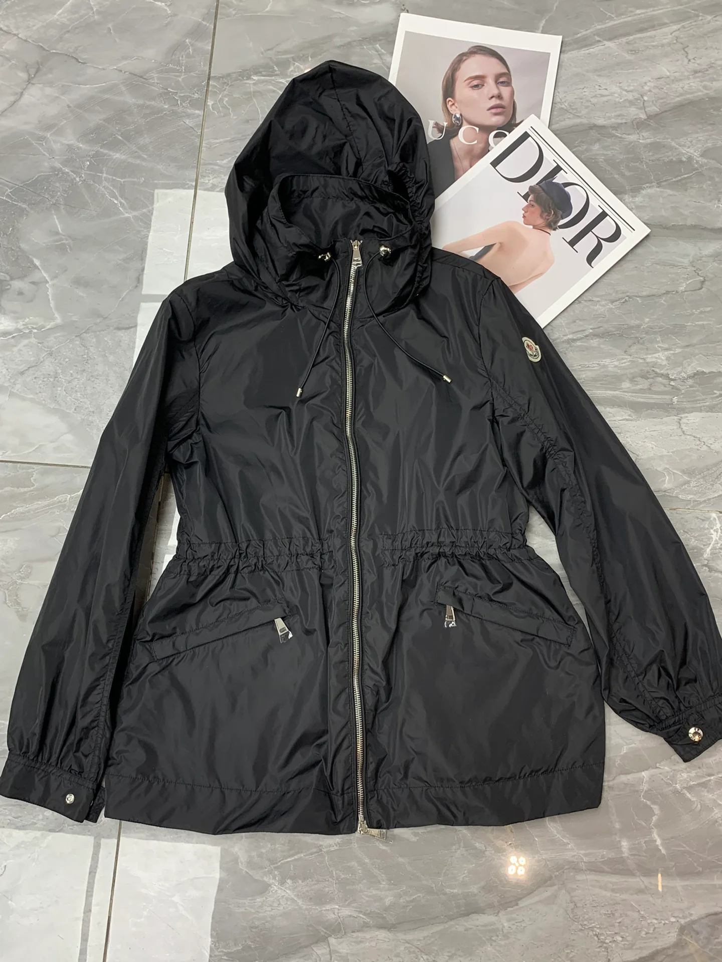 Куртки И Пуховики Женские Moncler 11537552