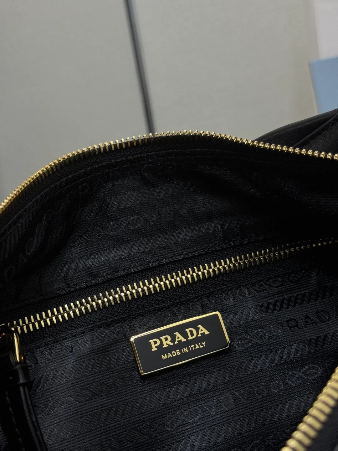Сумки На Ремне Женские Prada 12583872