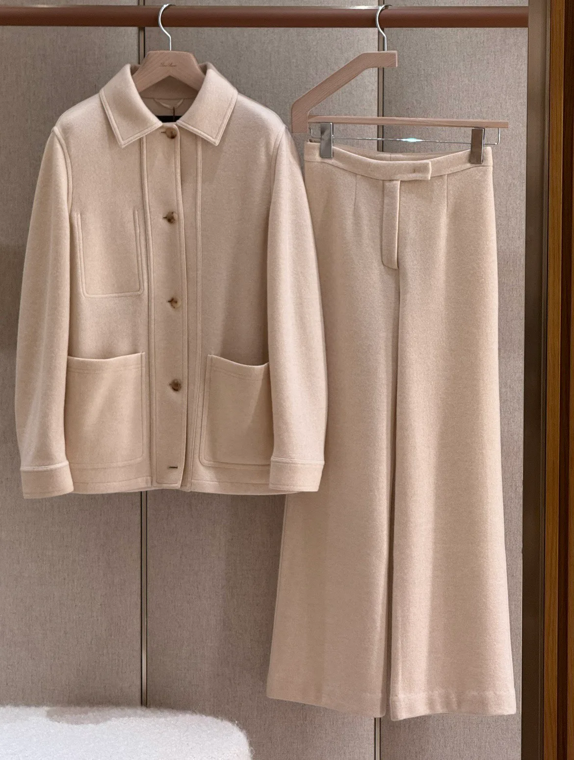 Куртки Женские Brunello Cucinelli Куртки Женские Brunello Cucinelli