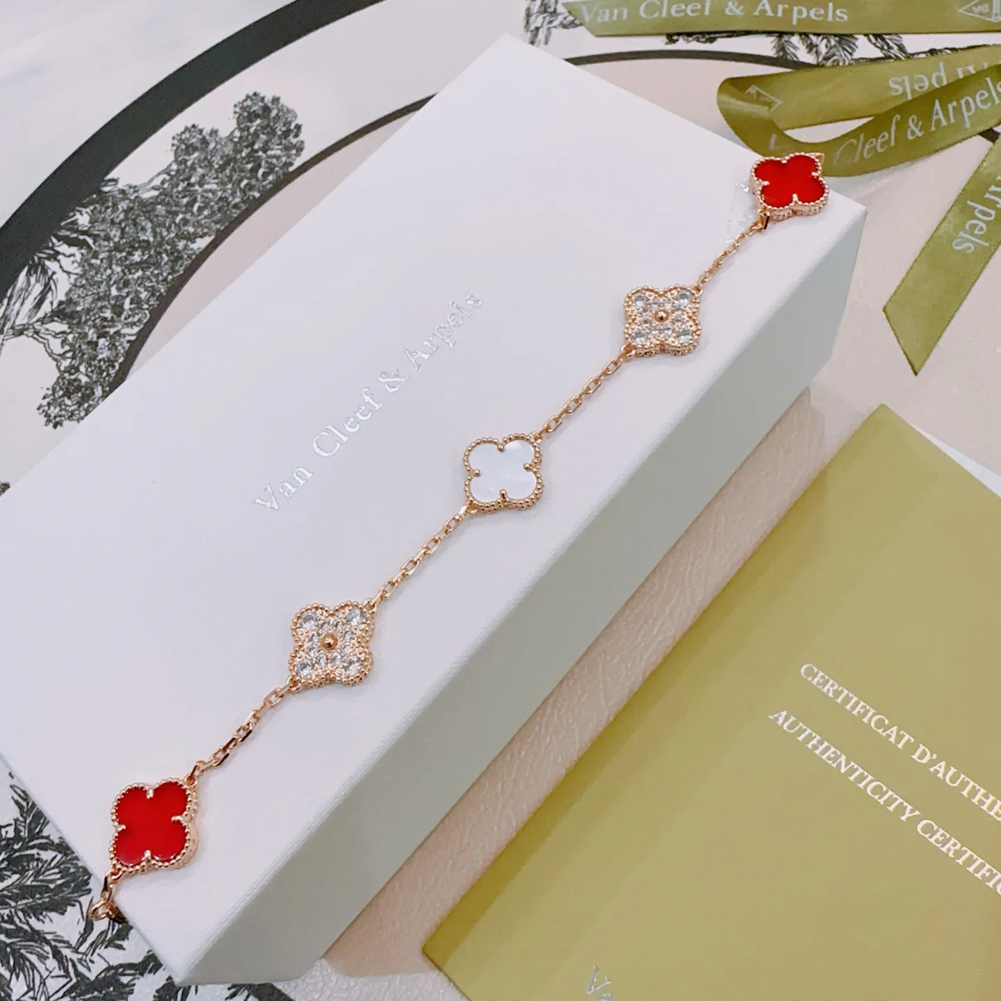 Бижутерия Van Cleef & Arpels 91321