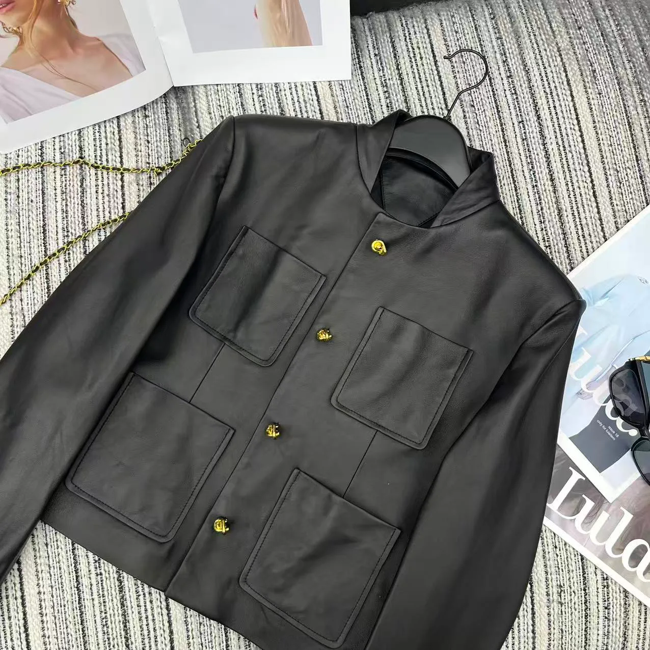 Кожаные Куртки И Дублёнки Женские Bottega Veneta 11679199