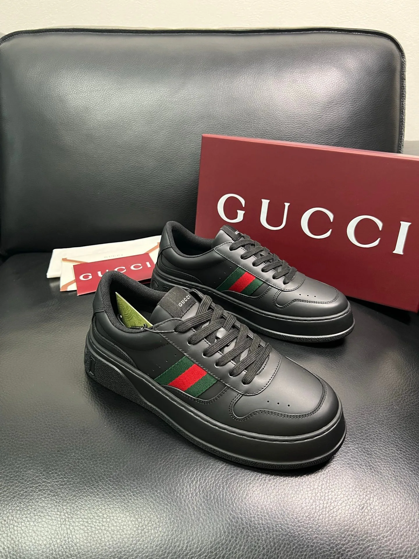 Кроссовки Женские Gucci 5402065