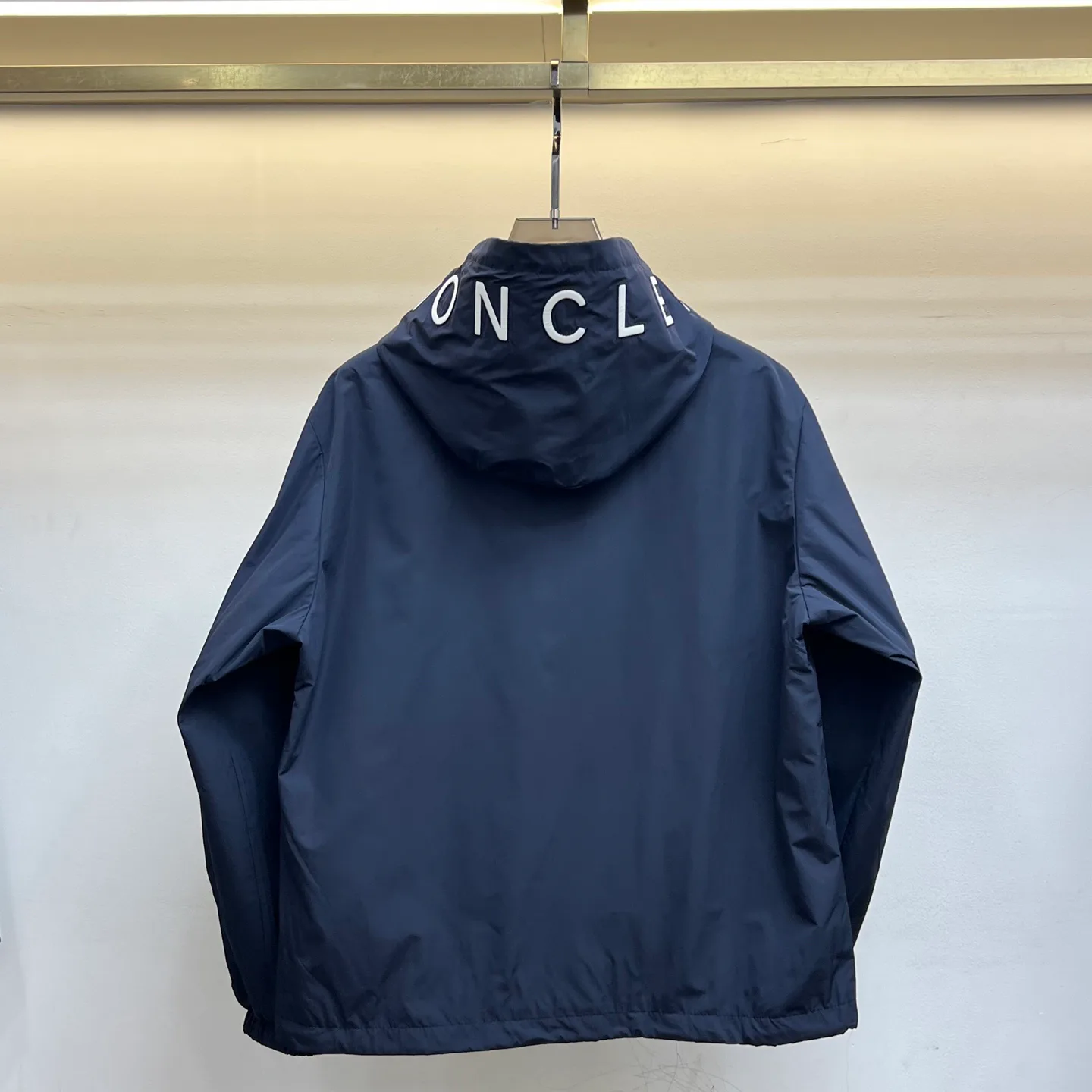 Куртки И Пуховики Женские Moncler 17340718