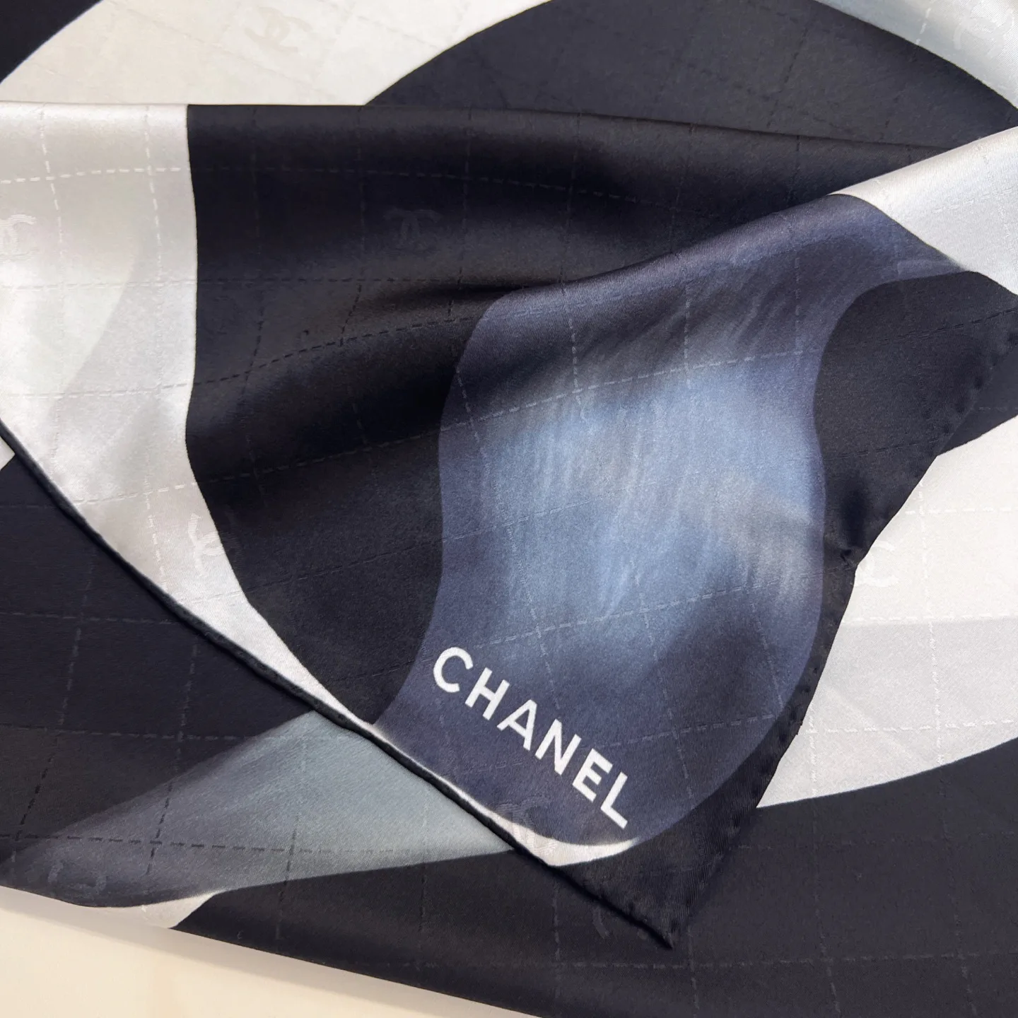 Платки Chanel 13575383