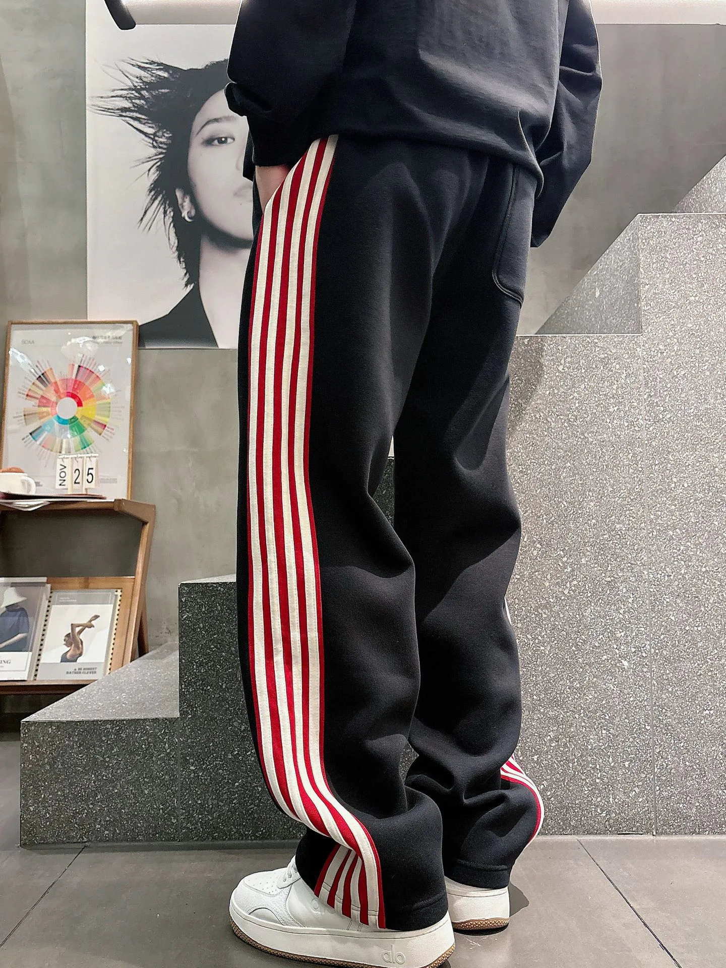 Брюки Женские Balenciaga 10122676