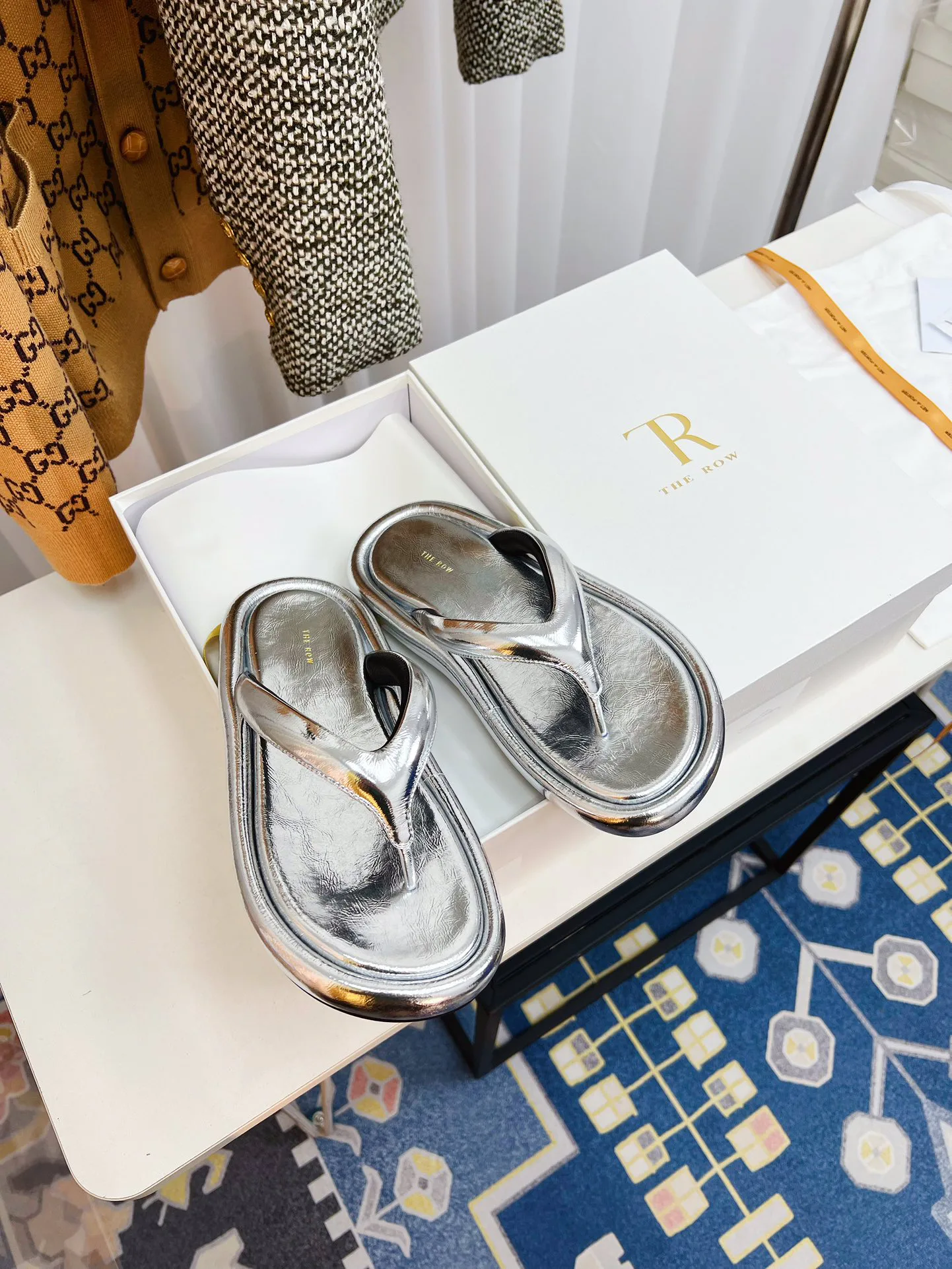 Шлепанцы Женские The Row 16914