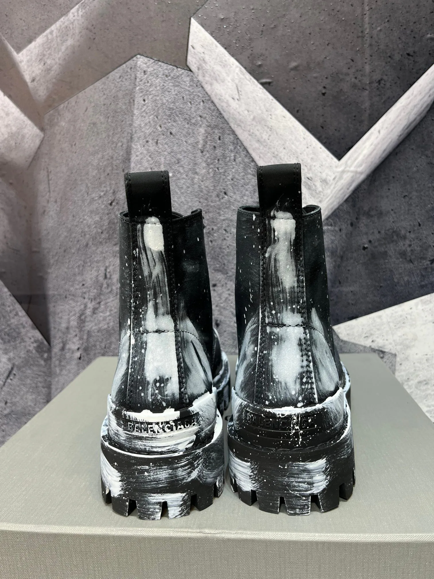 Ботинки Мужские Balenciaga 17962270