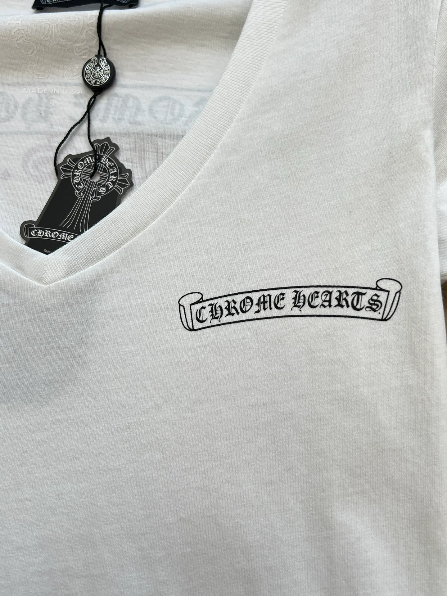 Футболки Женские Chrome Hearts 11483880