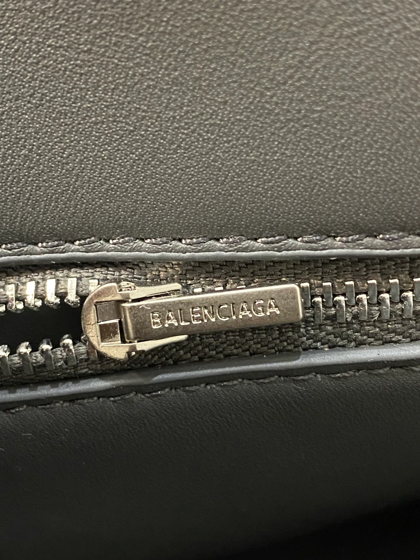 Сумки На Ремне Женские Balenciaga 4115