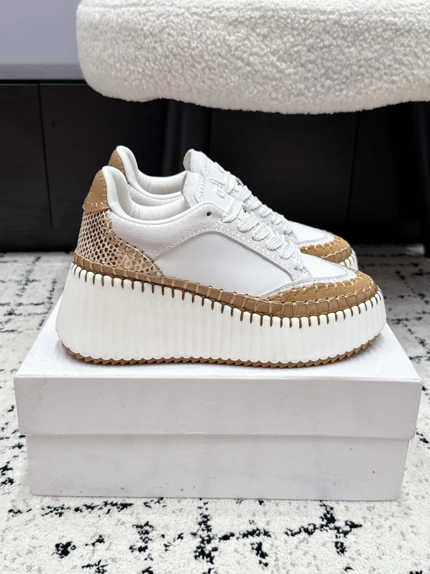 Кроссовки Женские Chloe 17355766