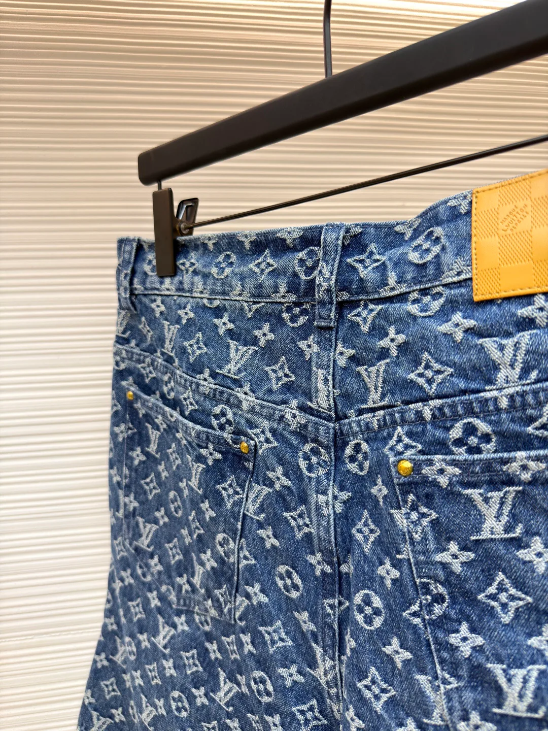Шорты Мужские Louis Vuitton 13077110