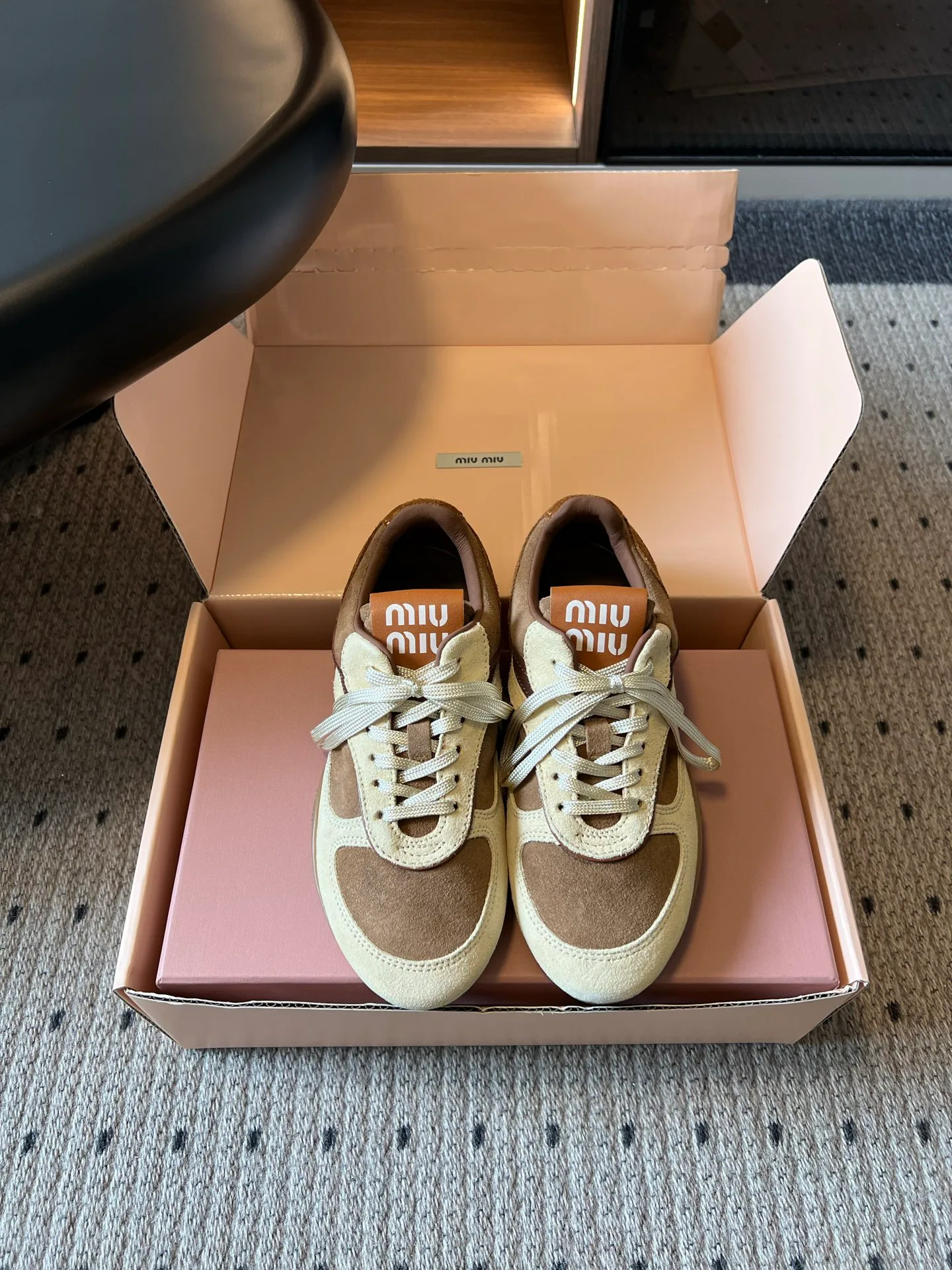 Кроссовки Женские Miu Miu 18066595