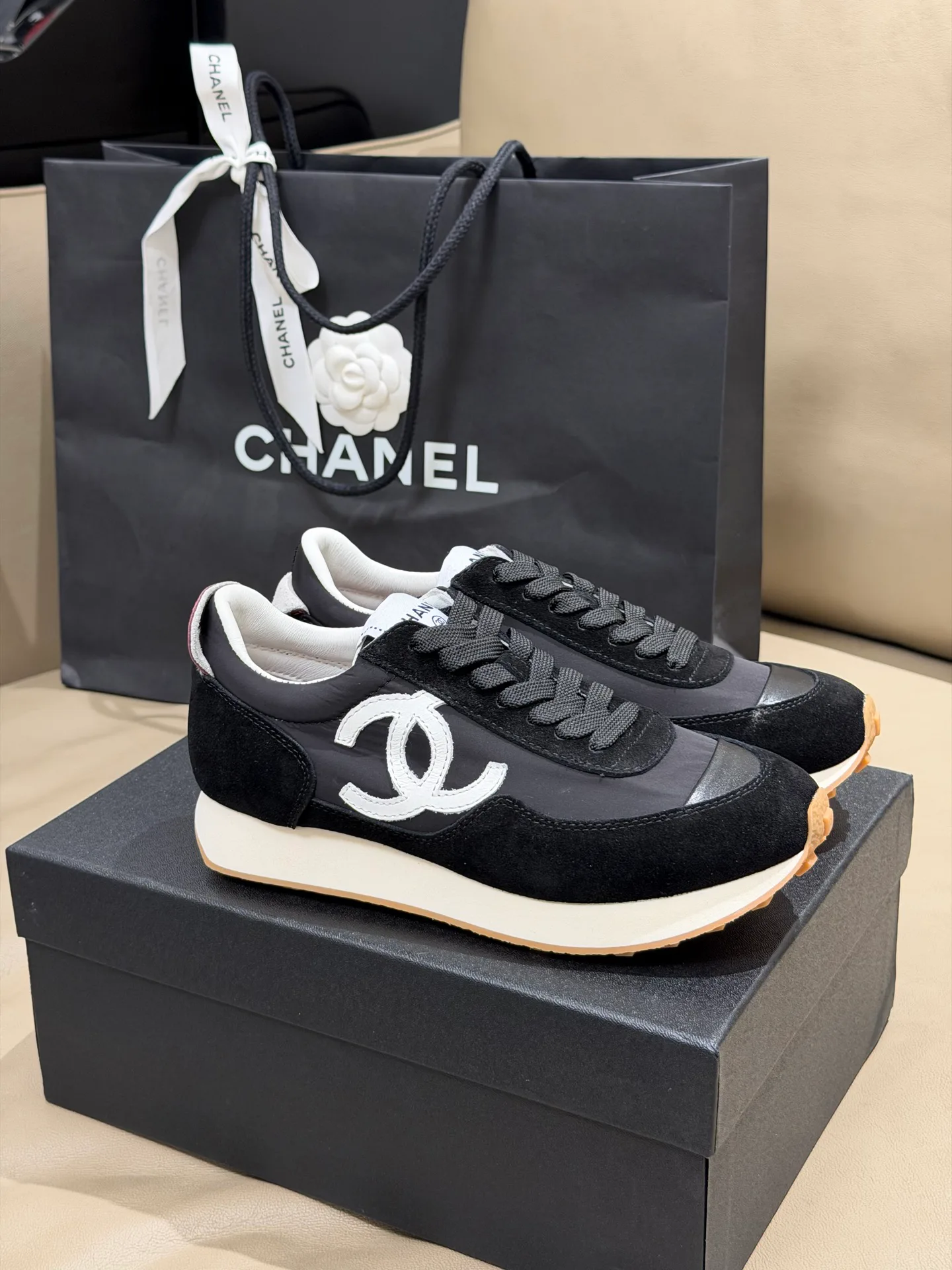 Кроссовки Женские Chanel 11388909