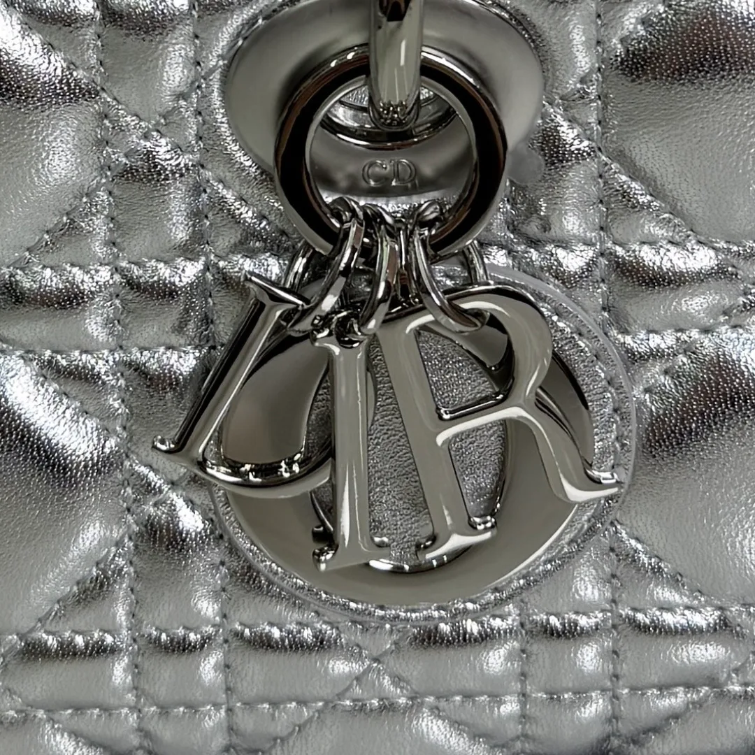 Классические Сумки Женские Christian Dior 18116446