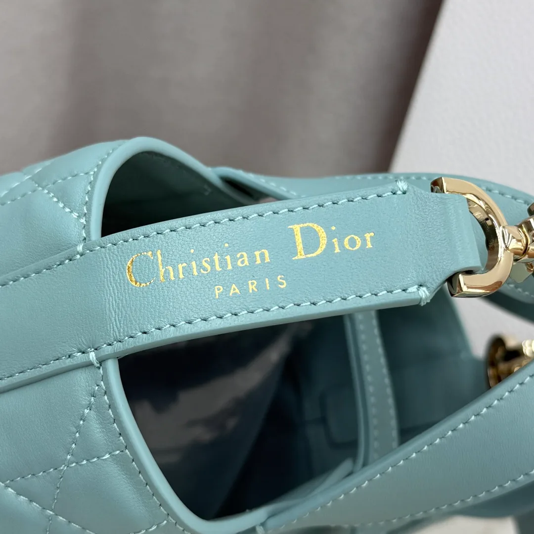 Классические Сумки Женские Christian Dior 12622370