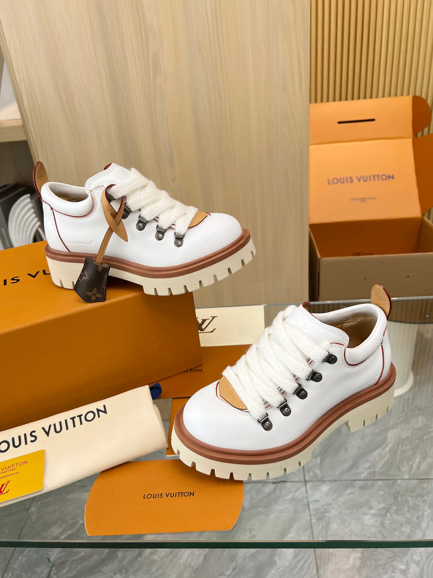 Ботинки Женские Louis Vuitton 1927464