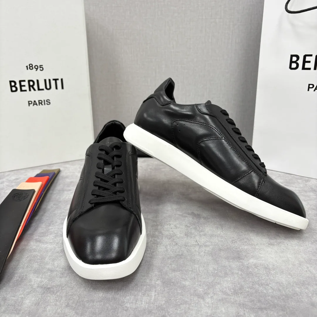 Кроссовки Мужские Berluti 18117376