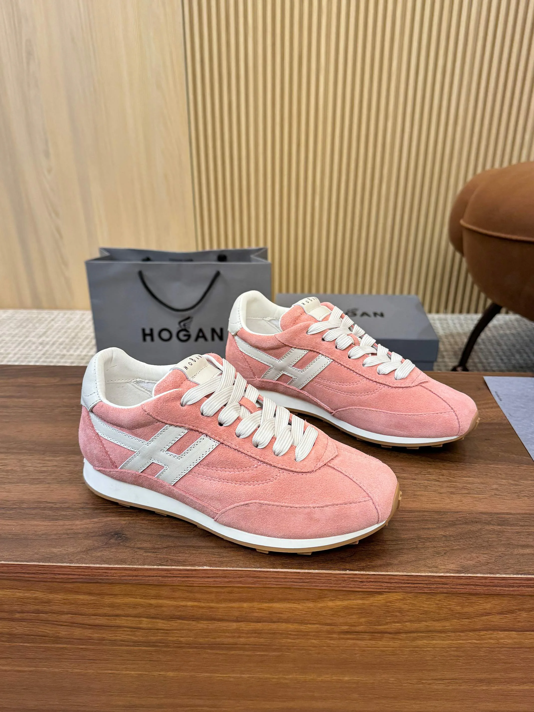 Кроссовки Женские Hogan 11745754