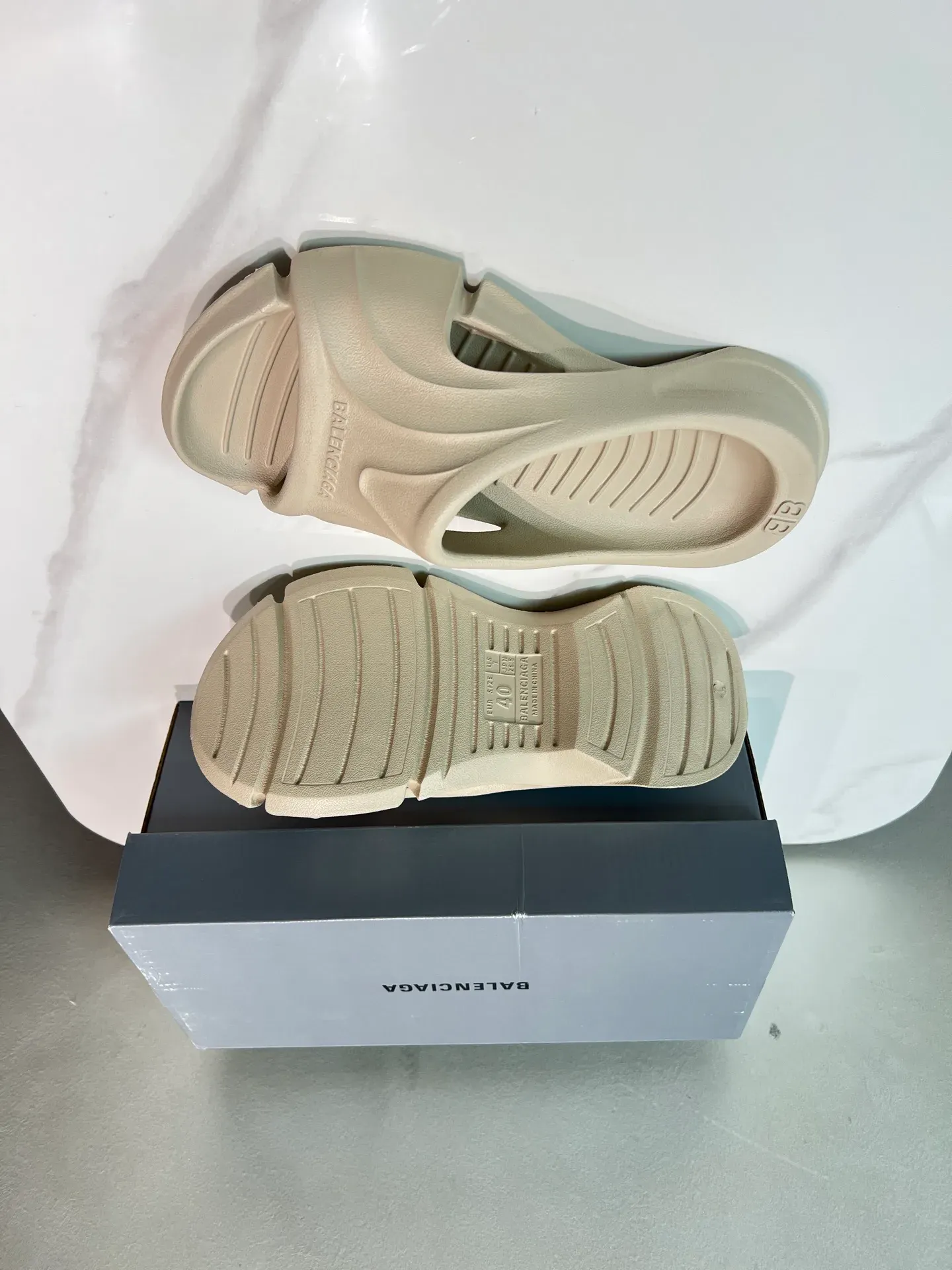 Шлепанцы Женские Balenciaga 33514