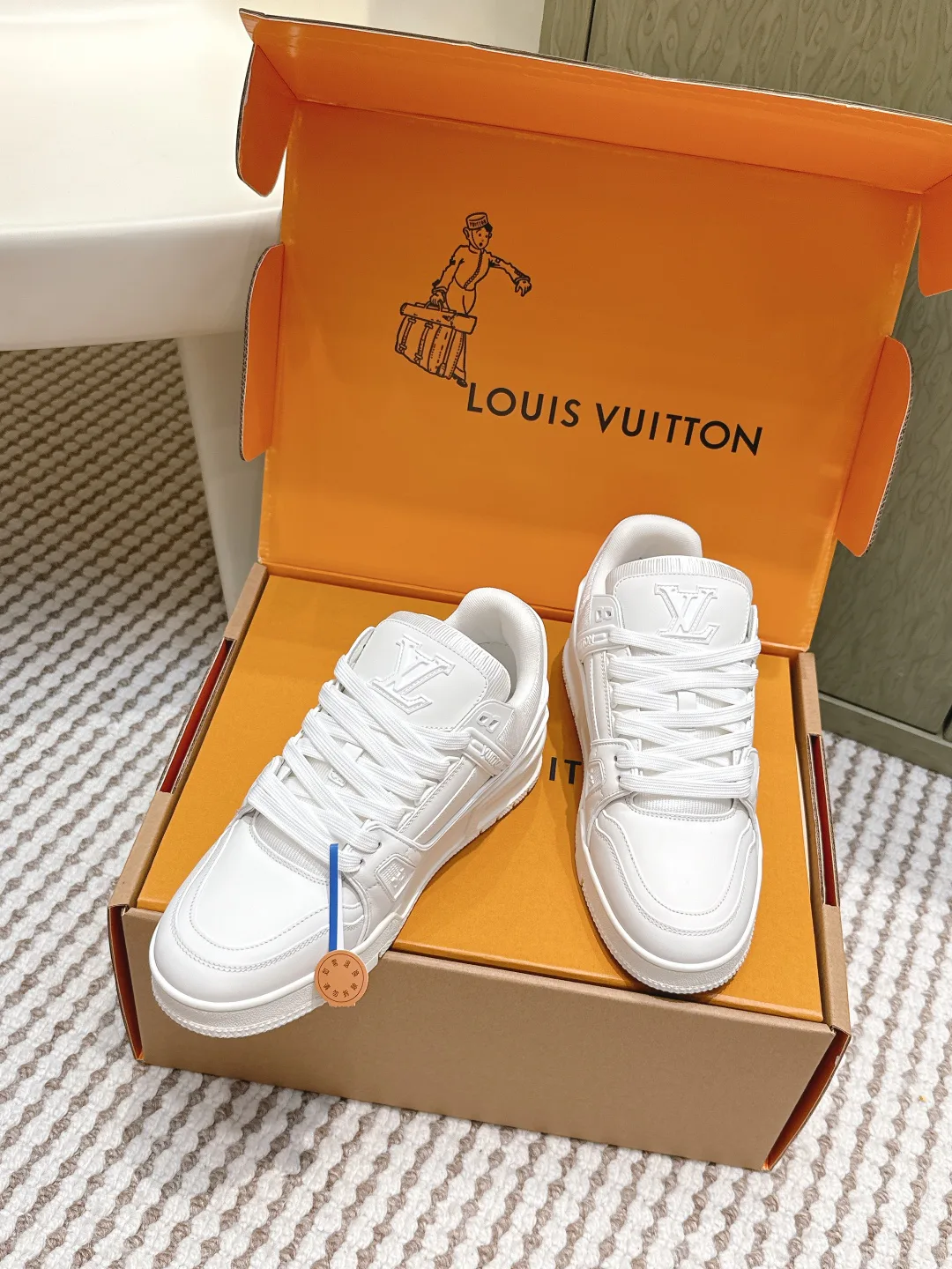 Кроссовки Женские Louis Vuitton 200701