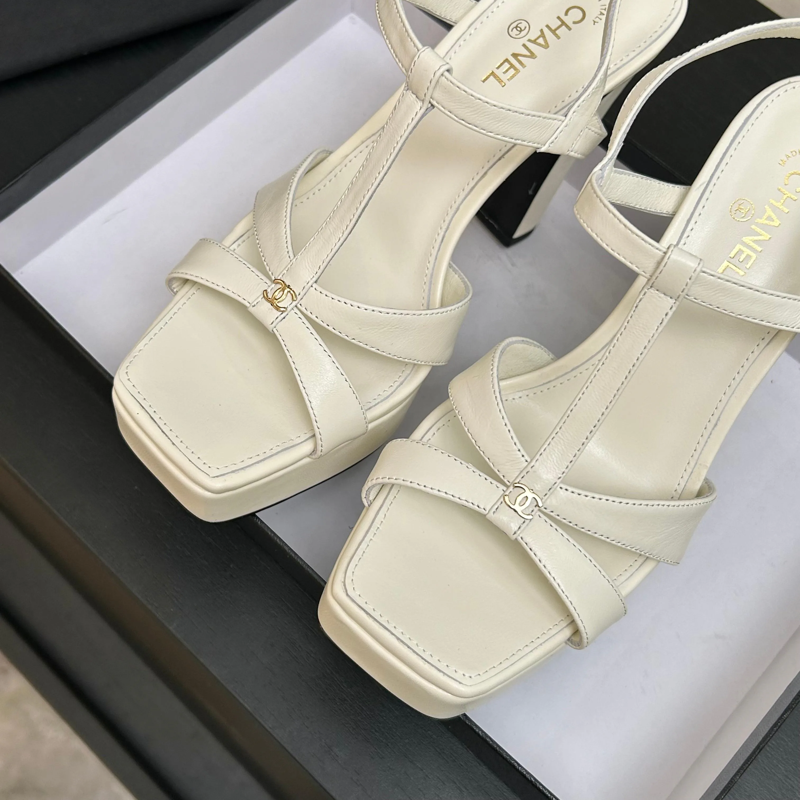 Босоножки Женские Chanel 12807399
