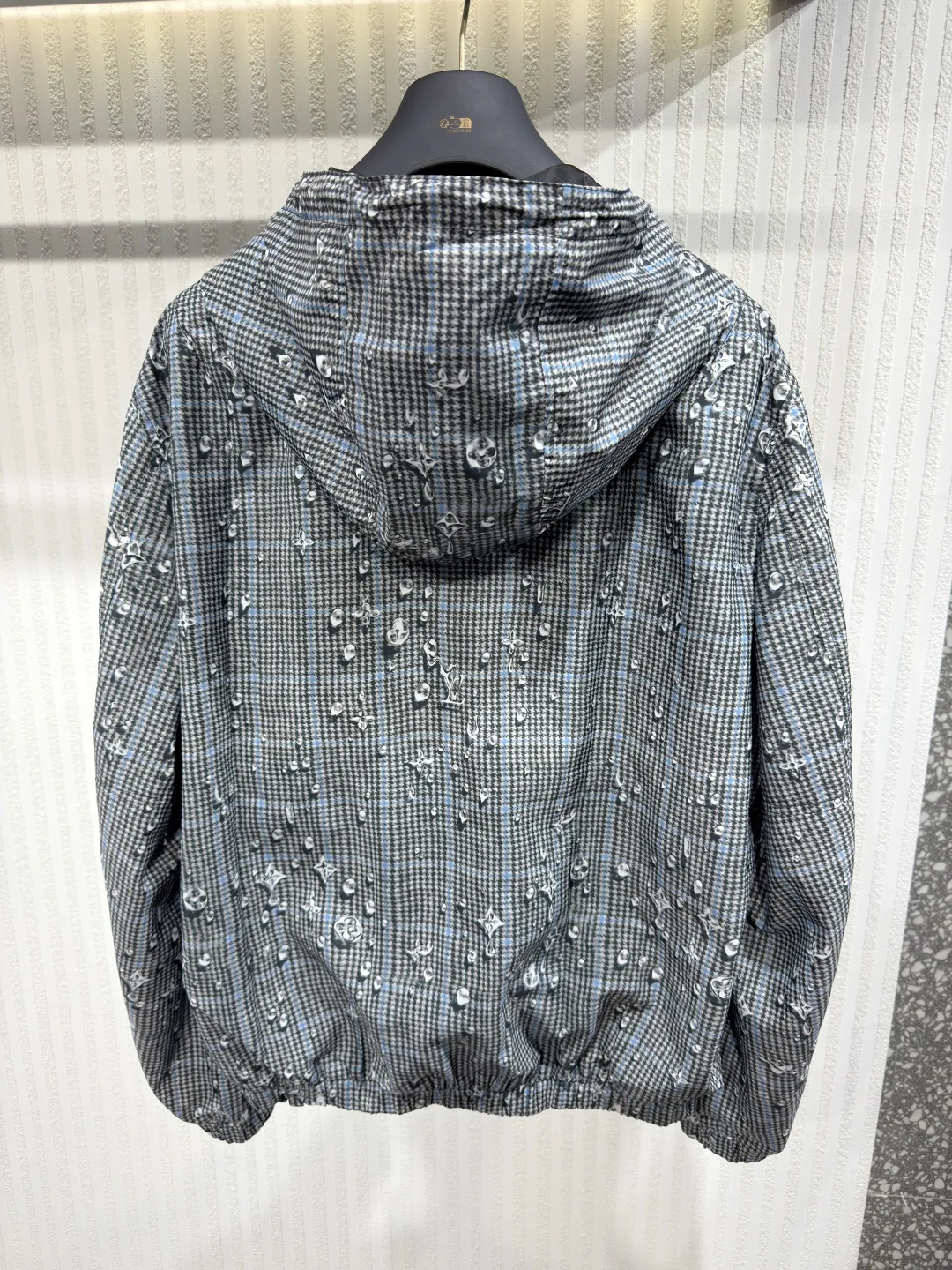 Куртки И Пуховики Мужские Louis Vuitton 11386156