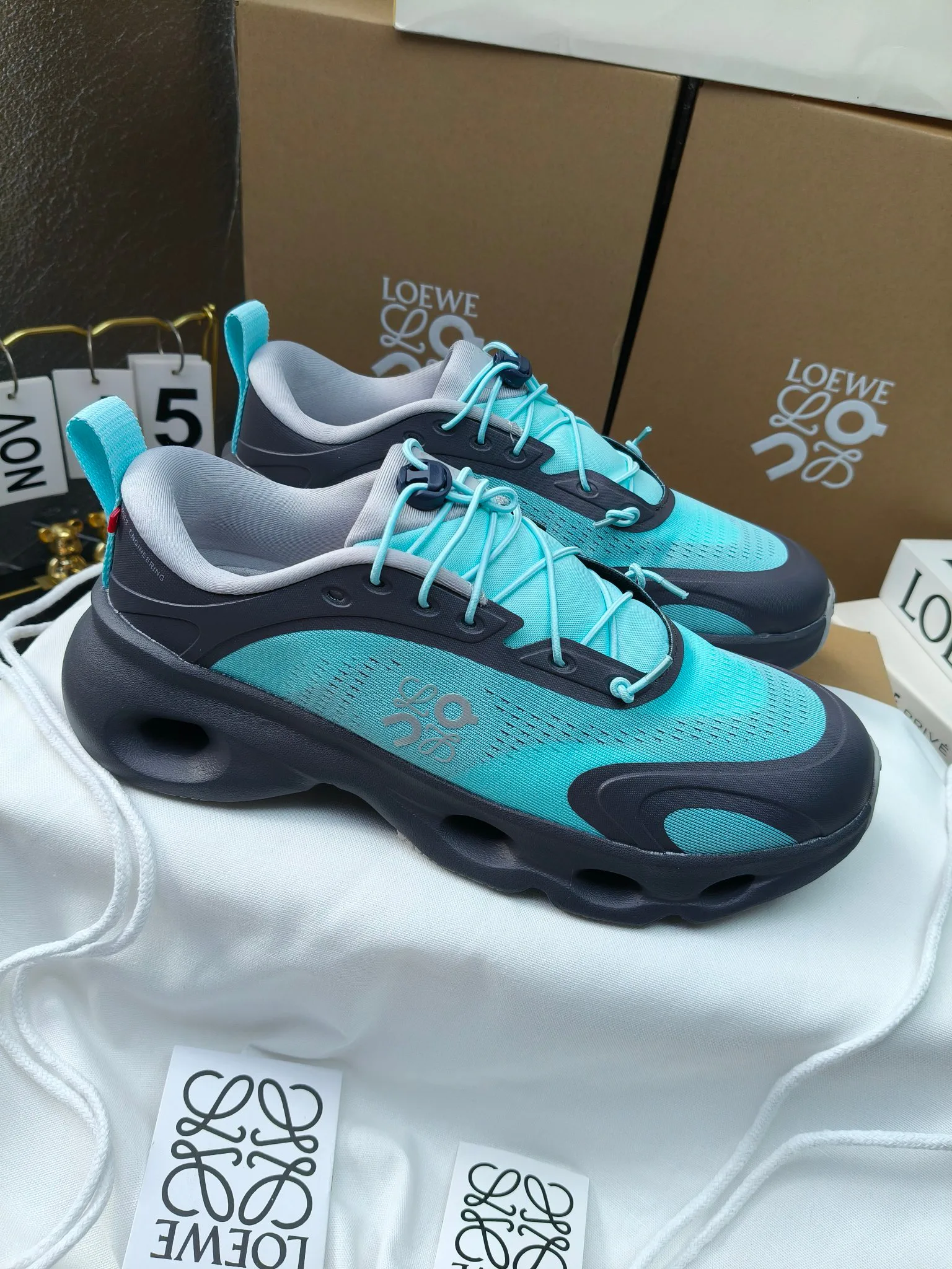 Кроссовки Женские Loewe 1829484