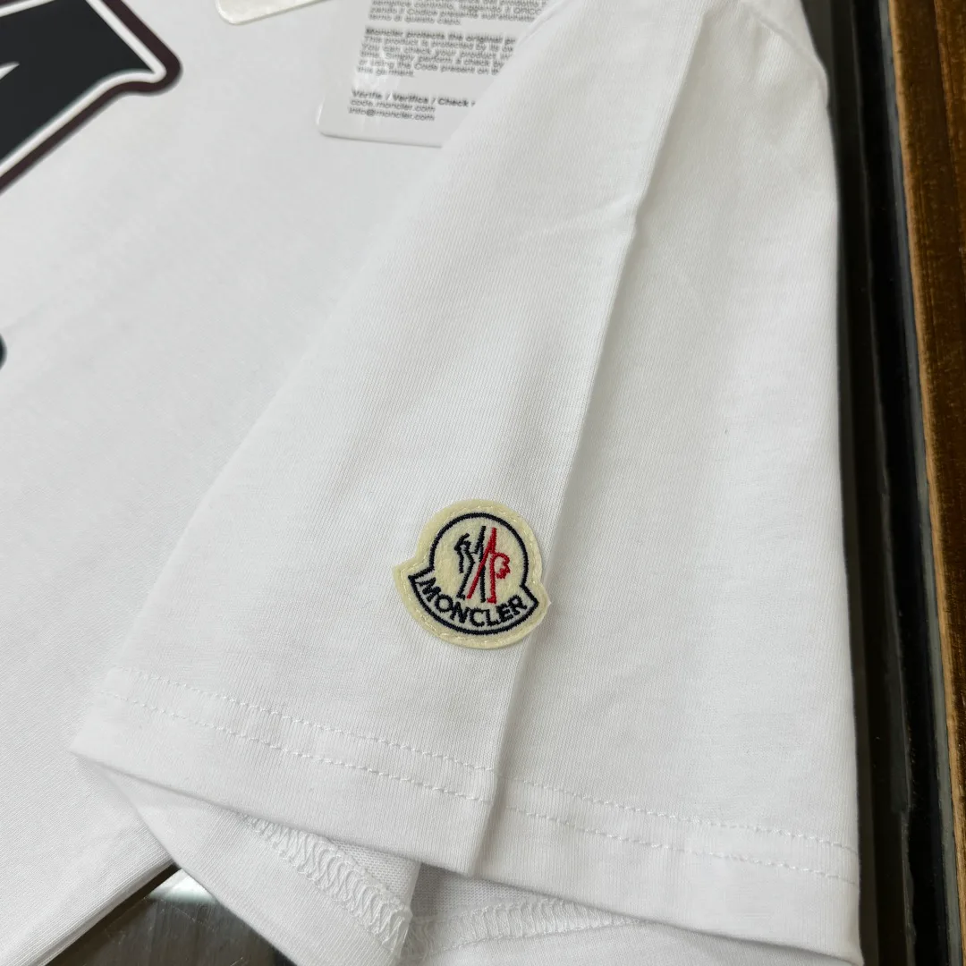 Футболки Женские Moncler 10201140