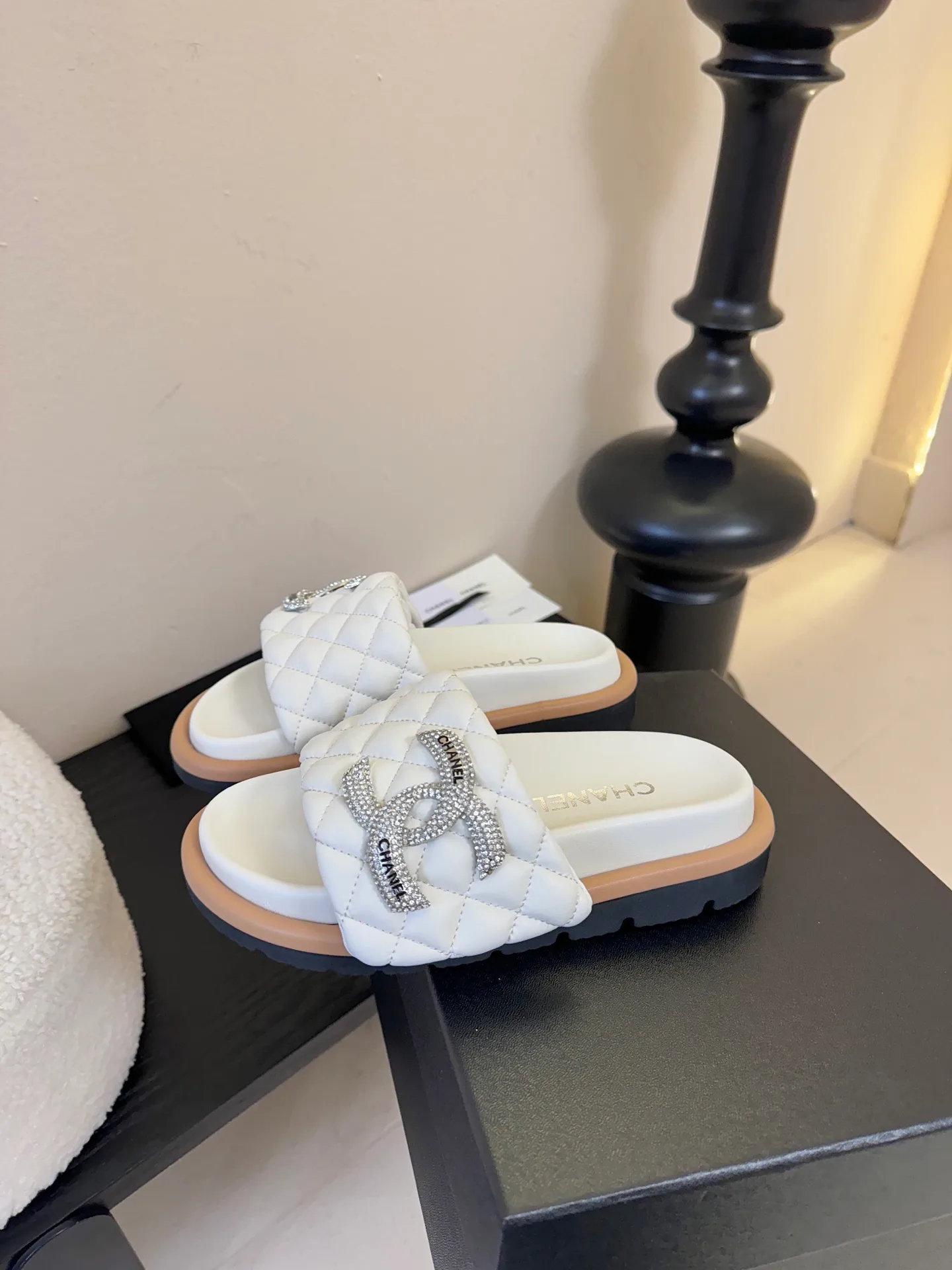 Шлепанцы Женские Chanel 1590884