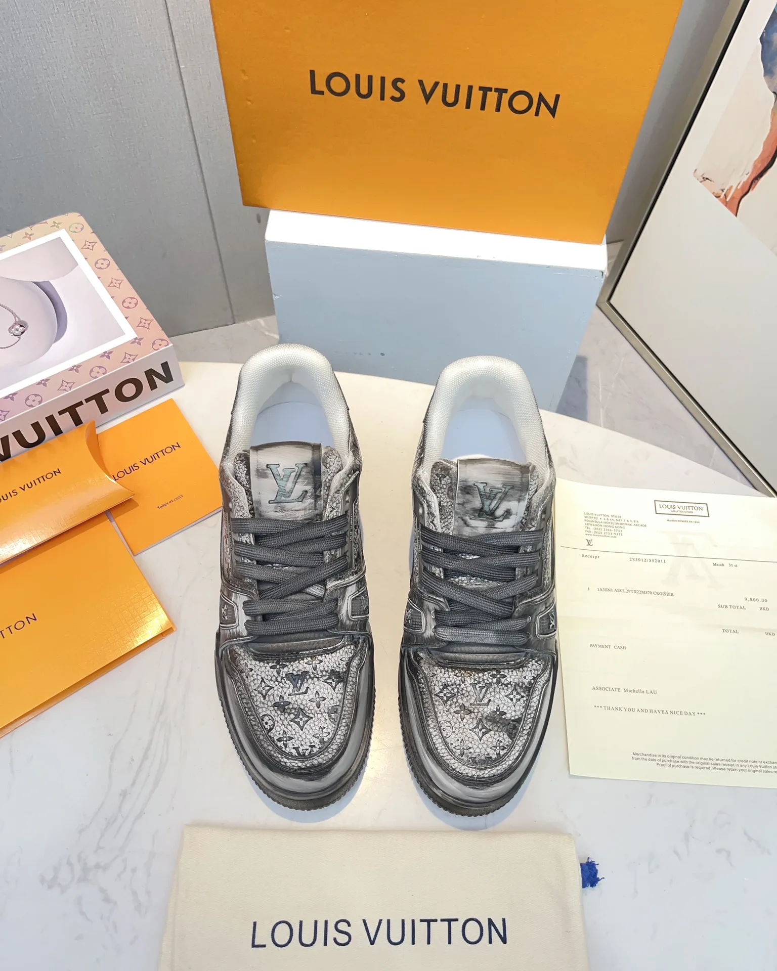 Кроссовки Женские Louis Vuitton 11778700