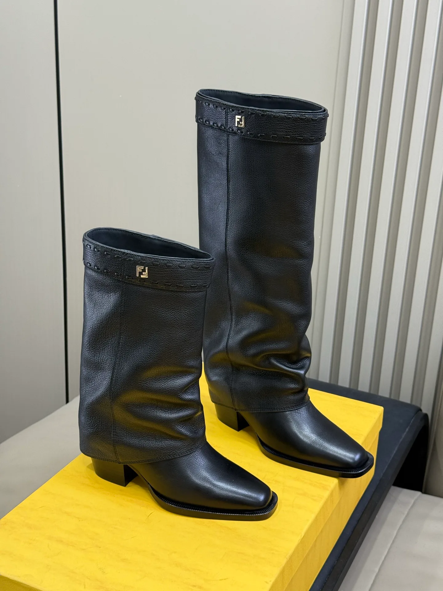 Ботильоны Женские Fendi 257092