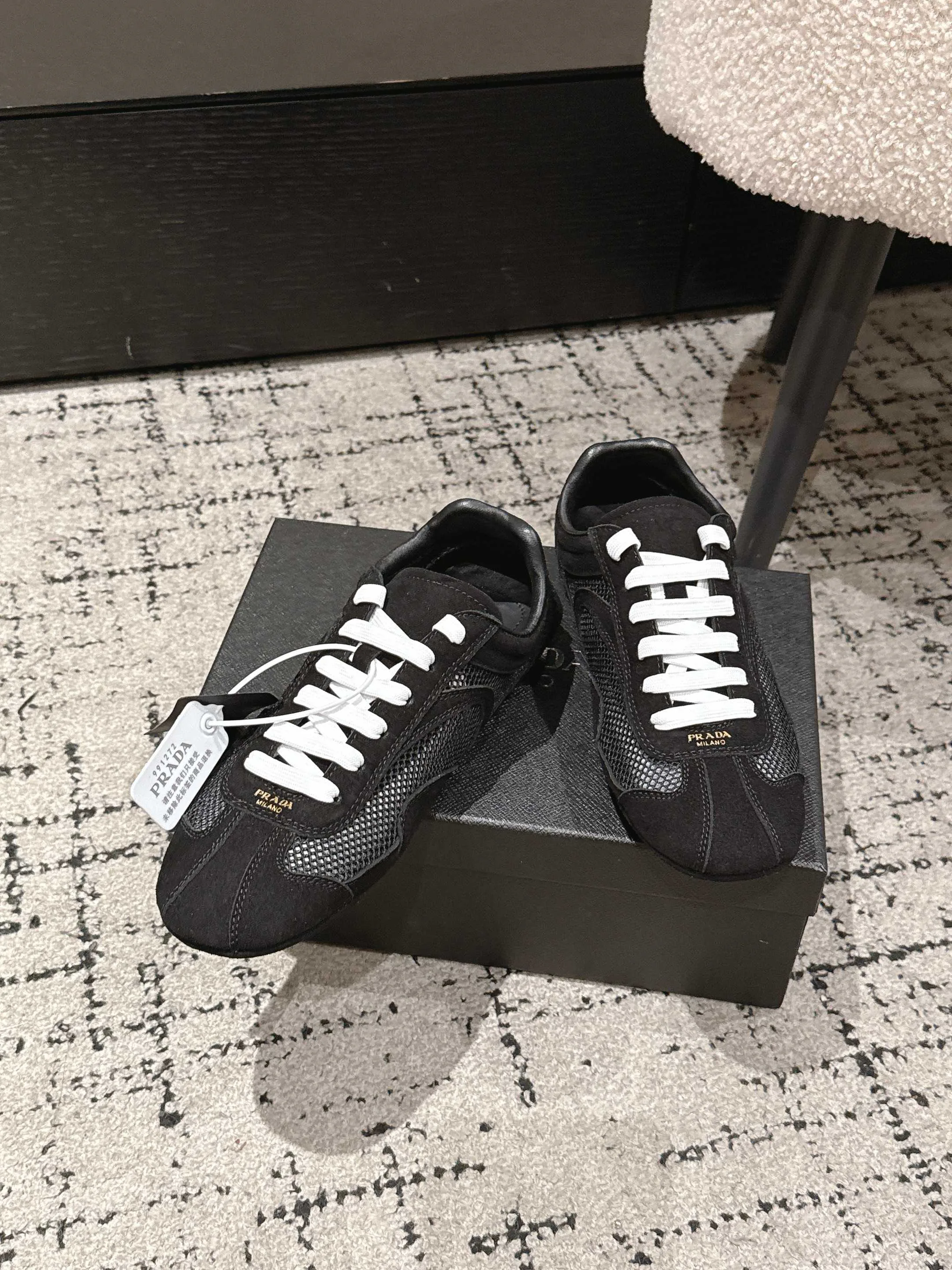 Кроссовки Женские Prada 11185321