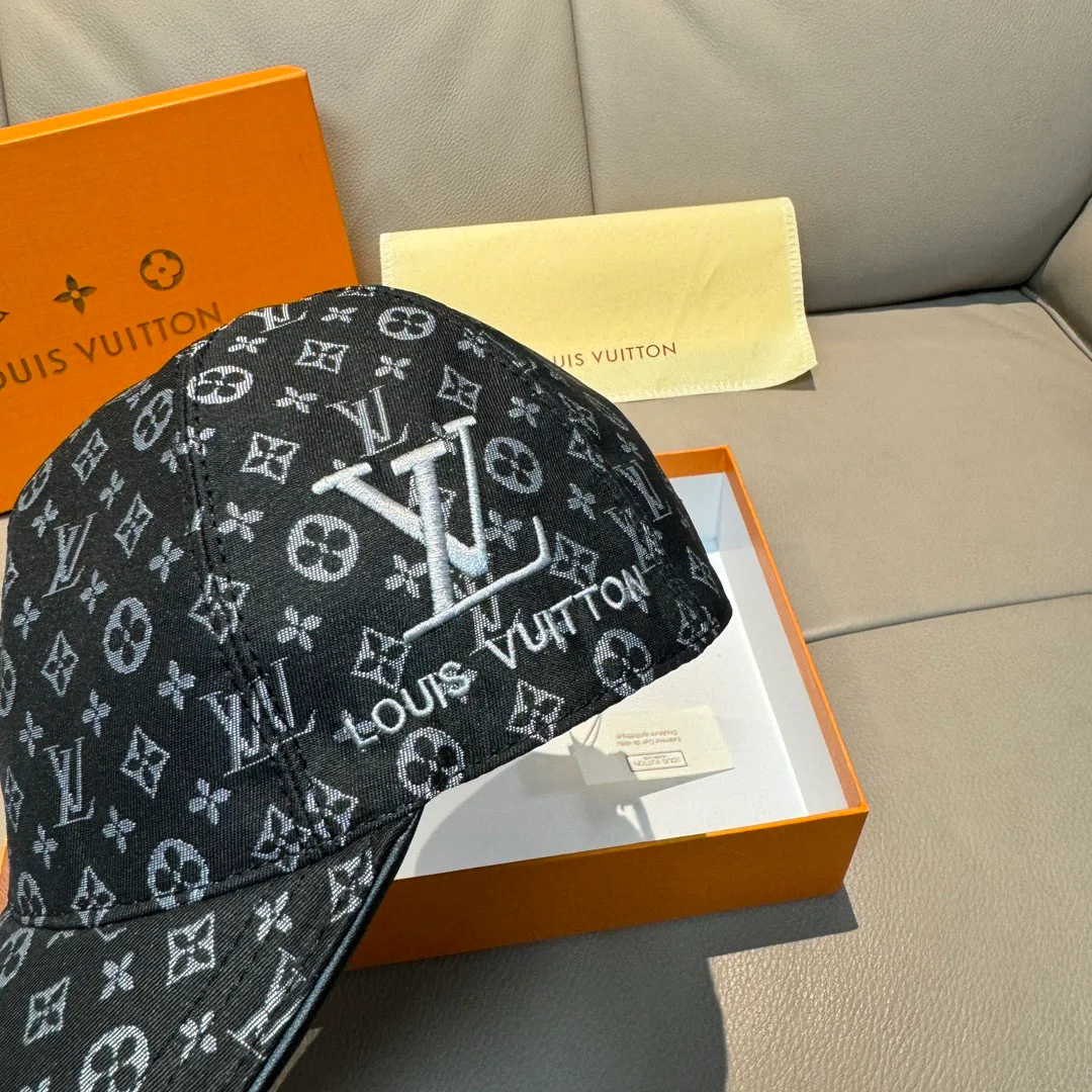 Головные Уборы Louis Vuitton 4550012