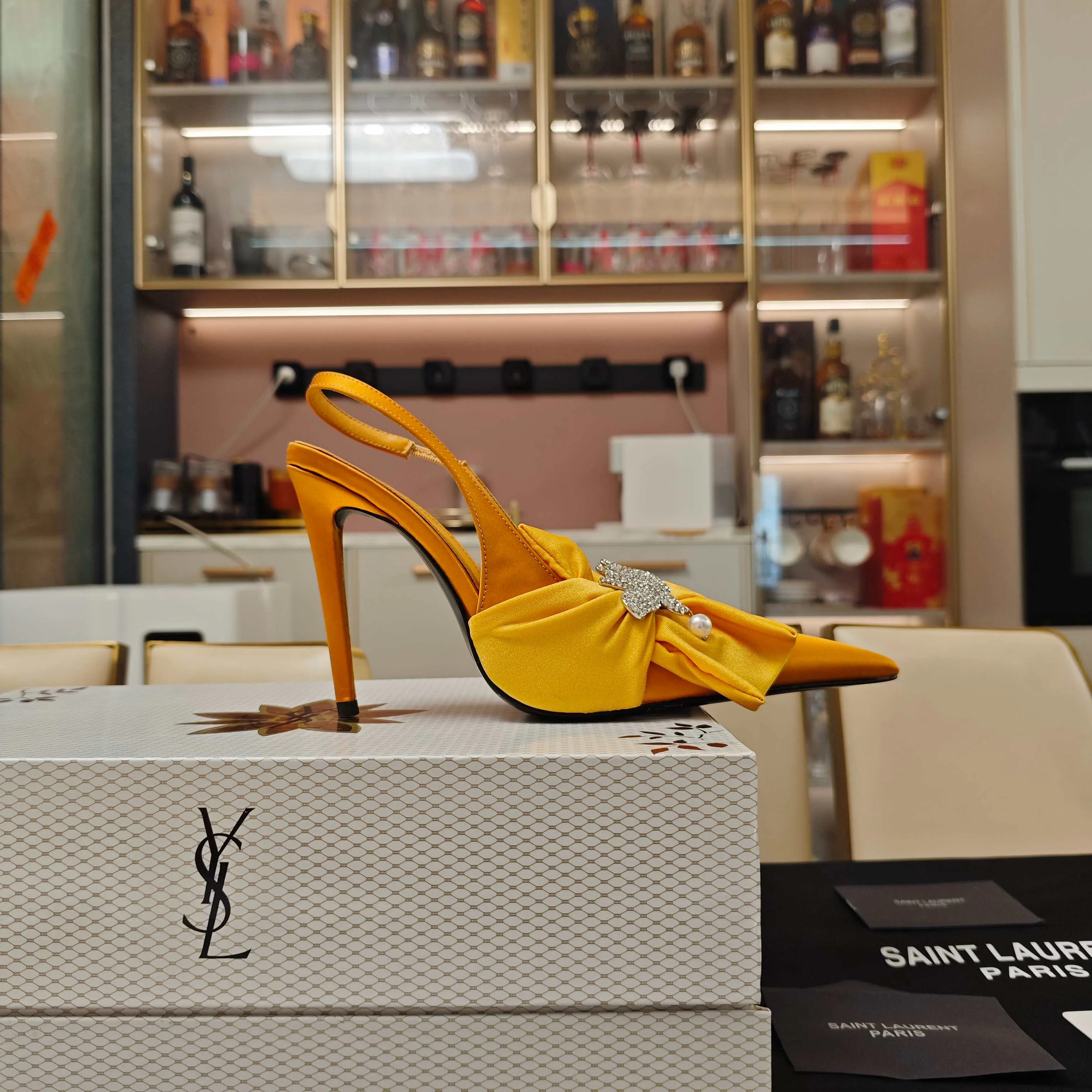 Босоножки Женские Saint Laurent 11490782