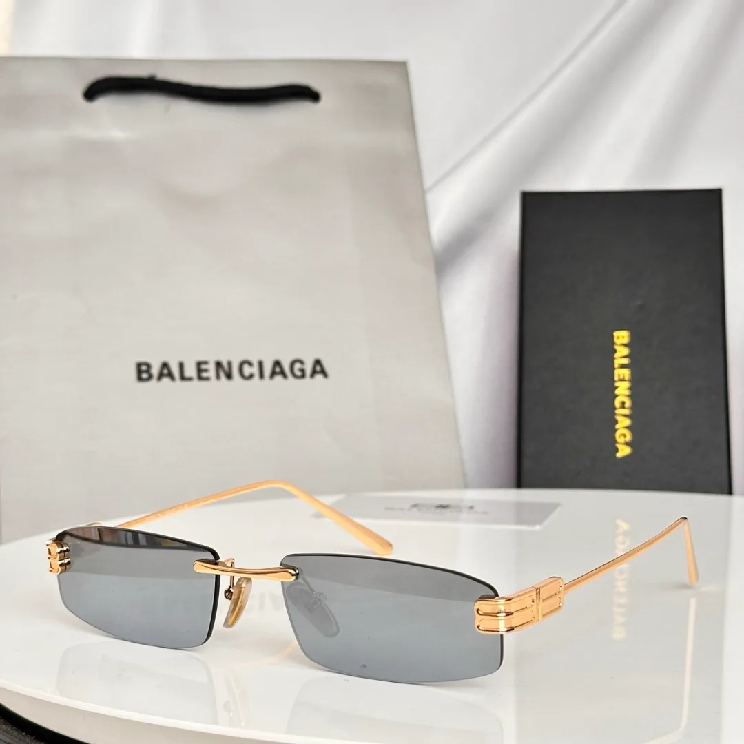 Очки Balenciaga 17546255