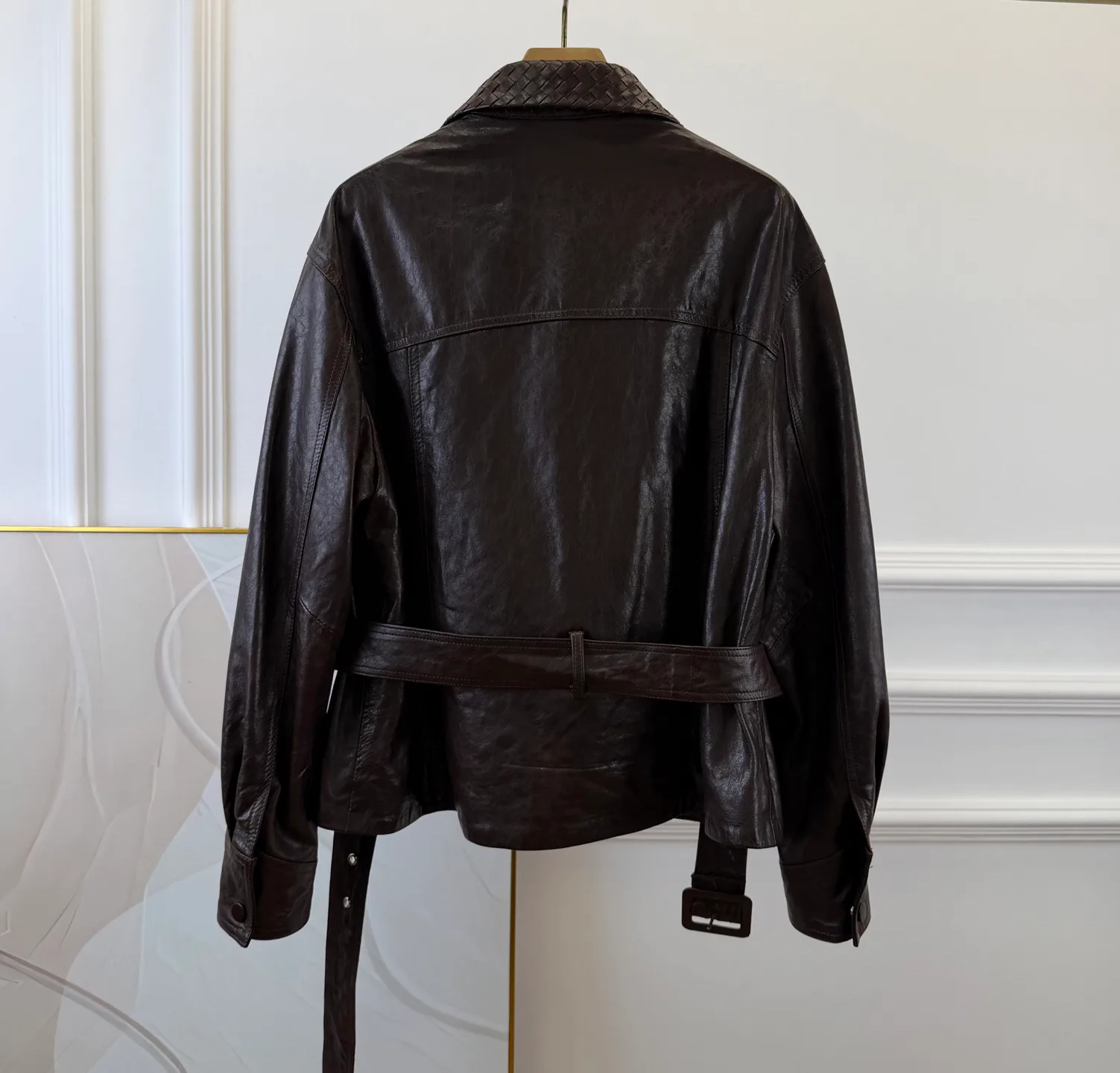 Кожаные Куртки И Дублёнки Женские Bottega Veneta 18276386